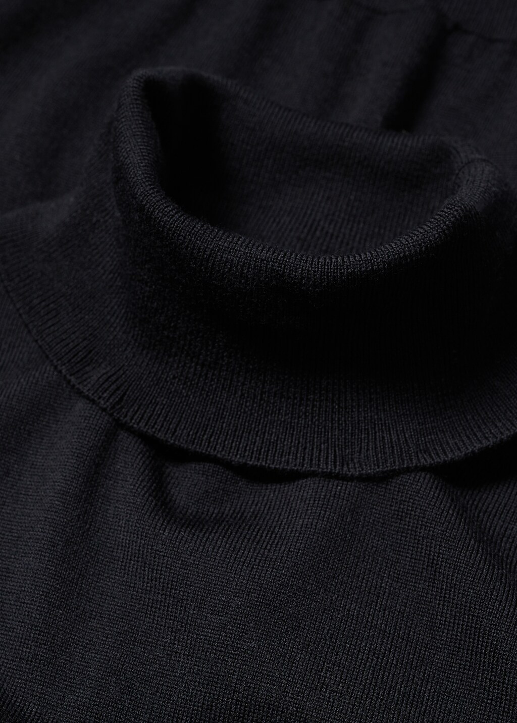 100% merino wool turtleneck sweater - Men | MANGO OUTLET USA