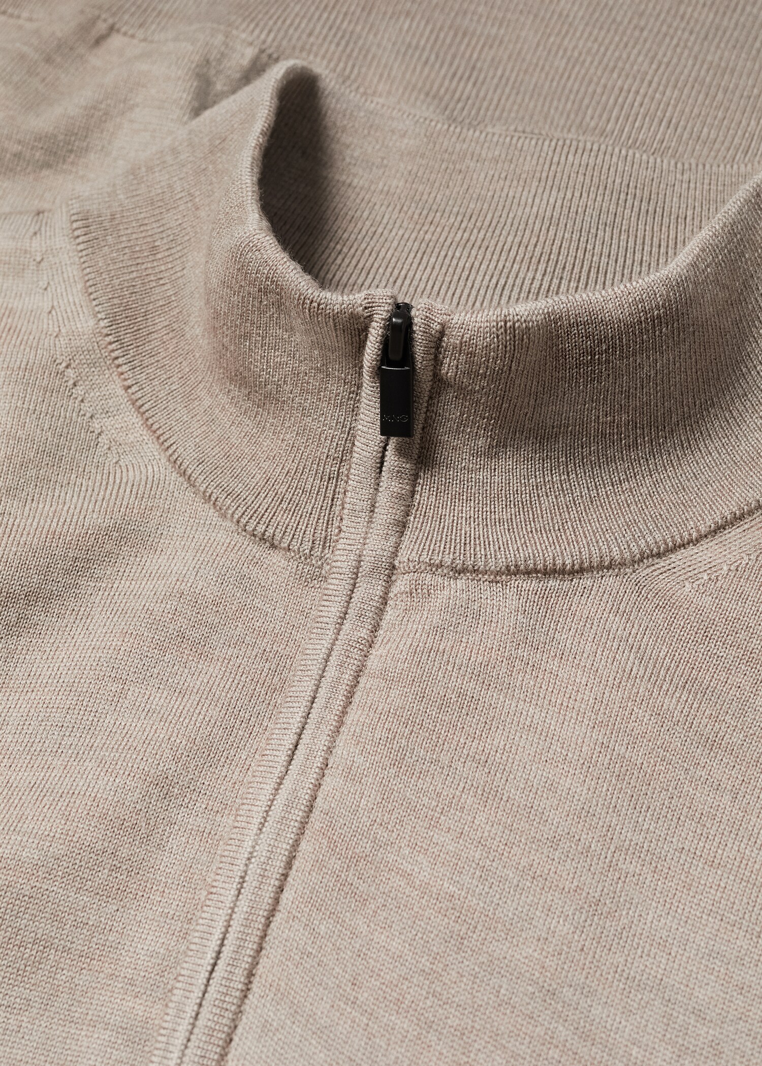 Pullover aus 100 % Merinowolle mit Zip-Kragen - Detail des Artikels 8
