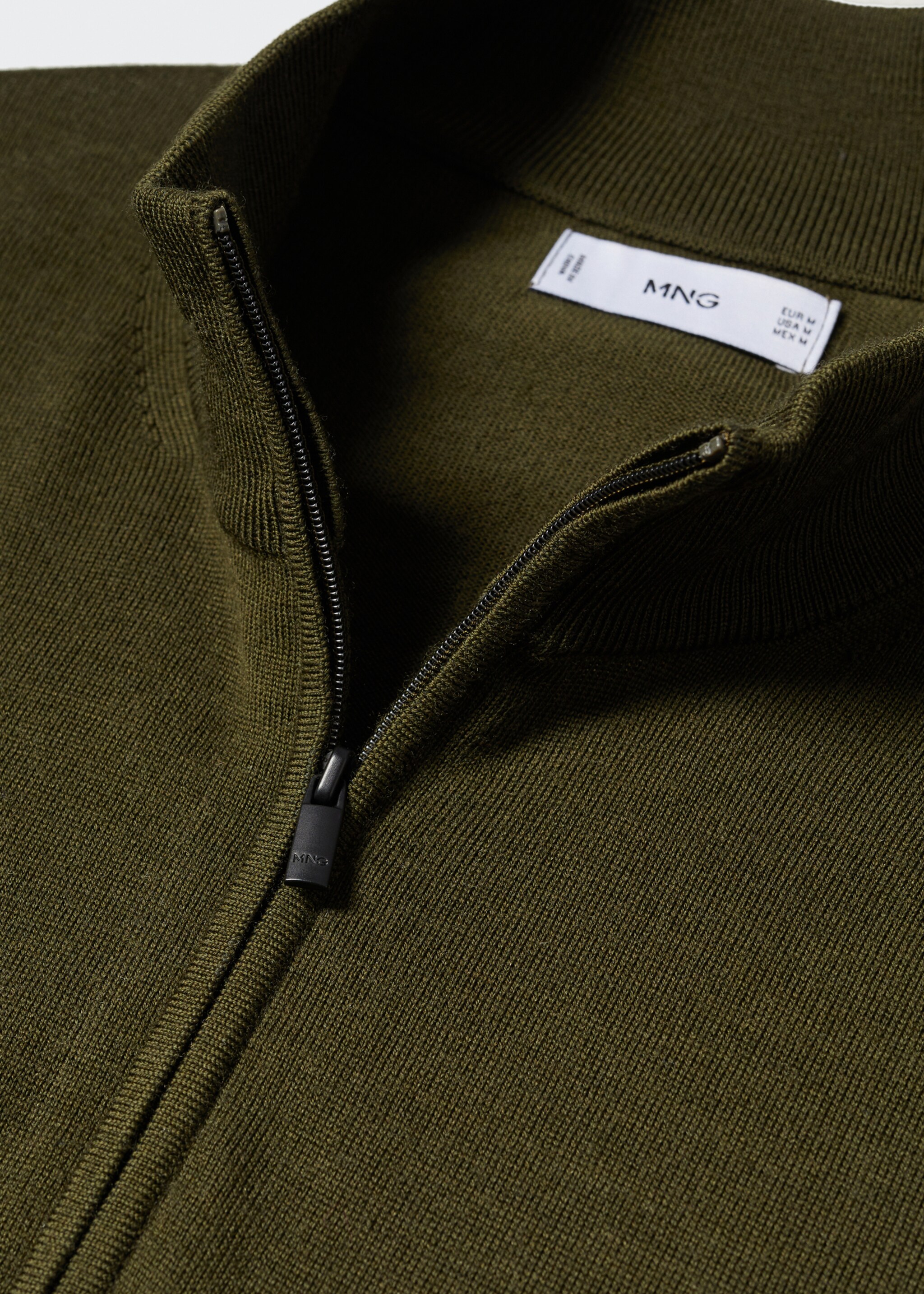 100% merino wool sweater with zip-neck - Details of the article 8