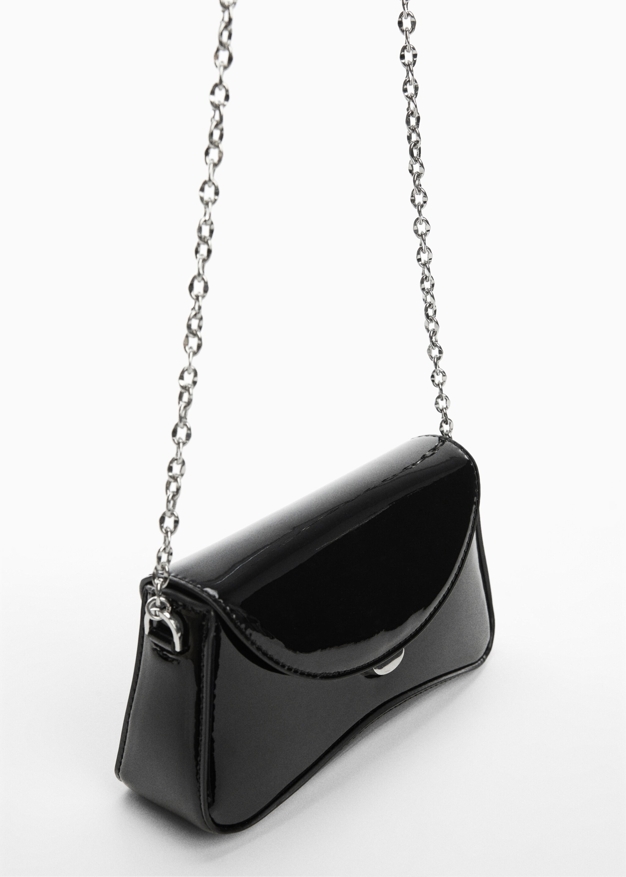 Bolso charol cadena - Plano medio