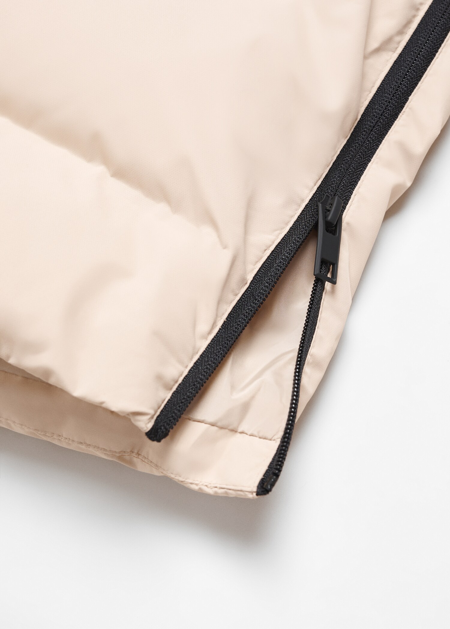 Quilted long coat - Details of the article 8