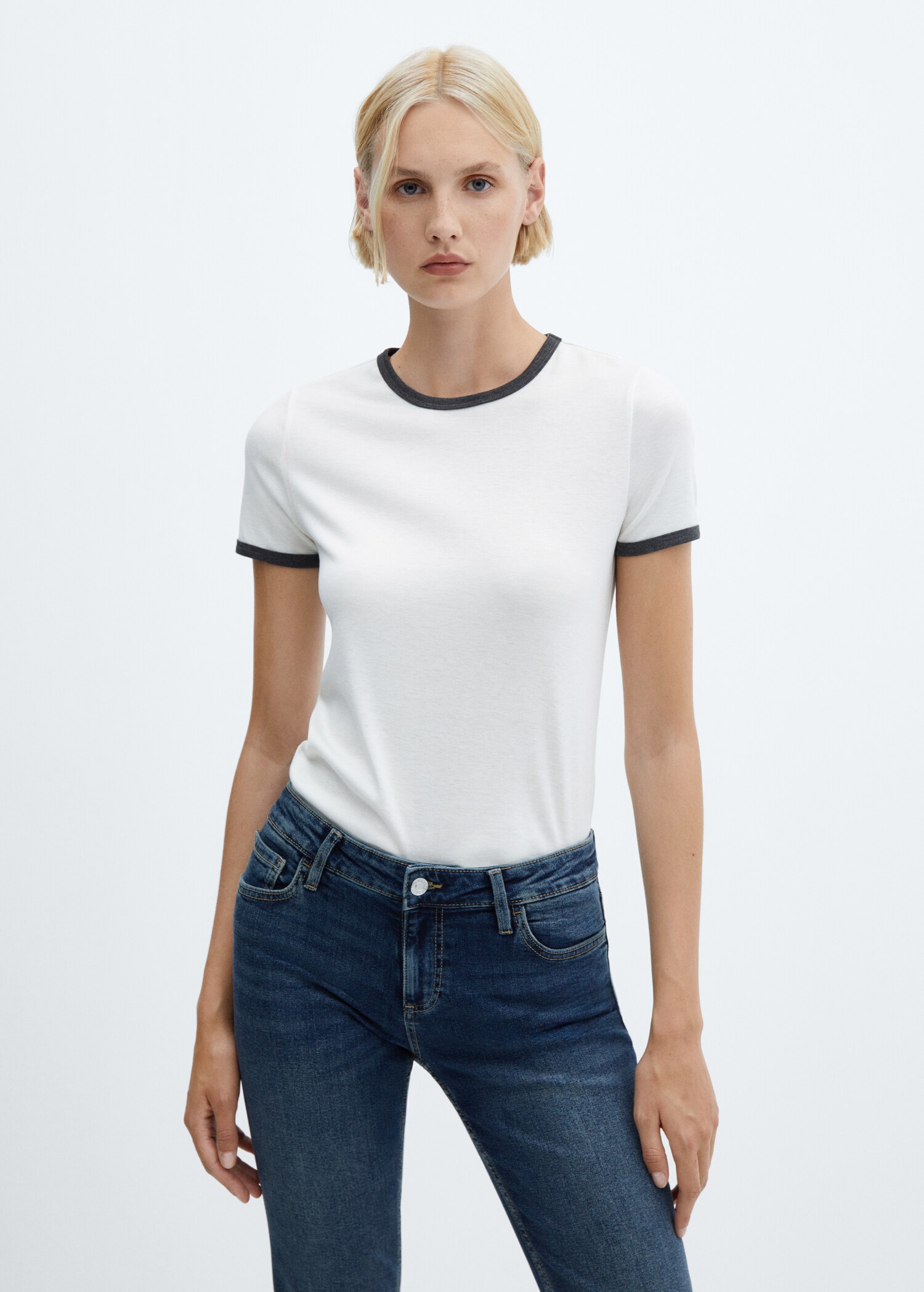 Flare-Jeans mit niedrigem Bund - Detail des Artikels 1