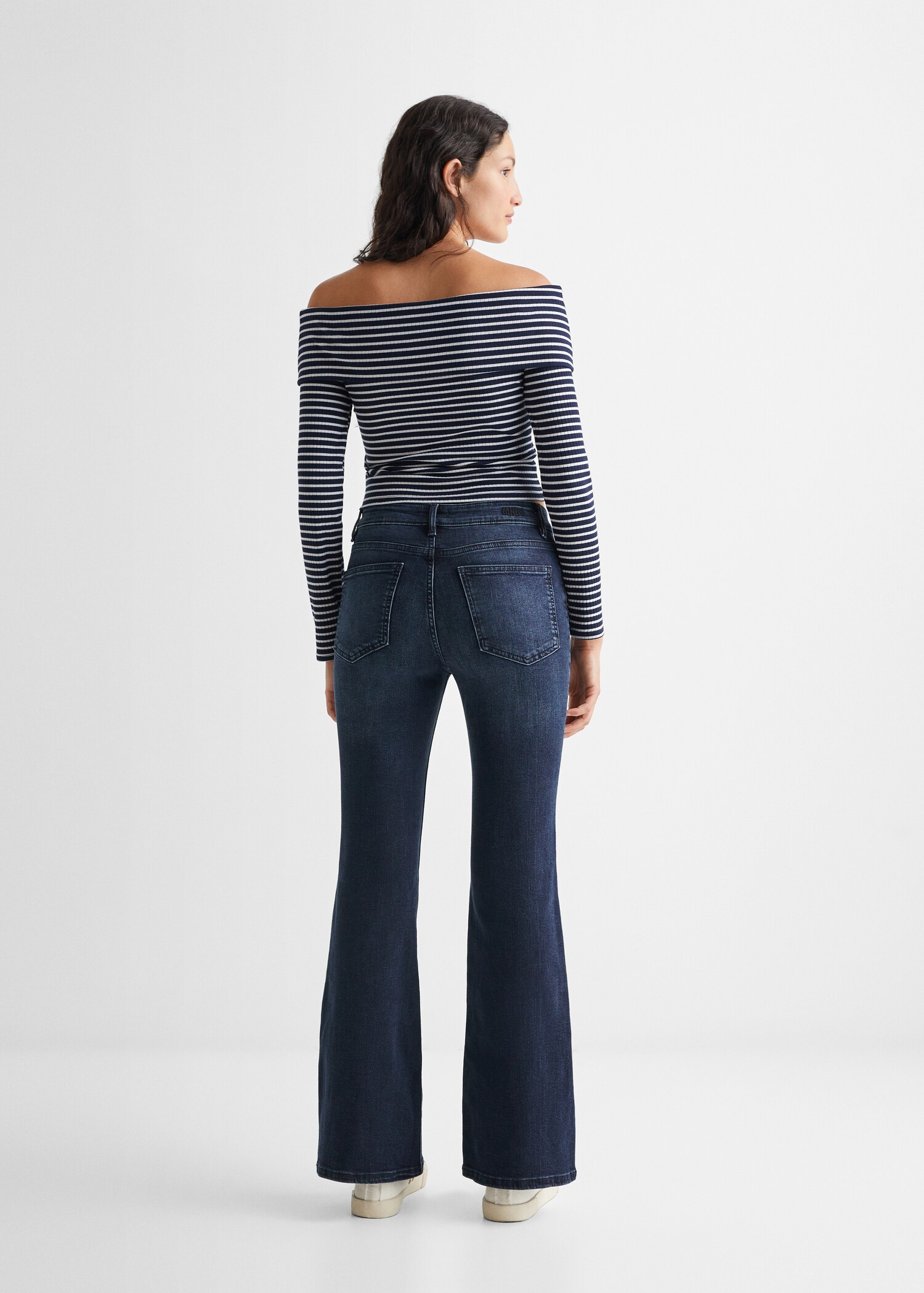 Jeans terminación flare - Reverso del artículo