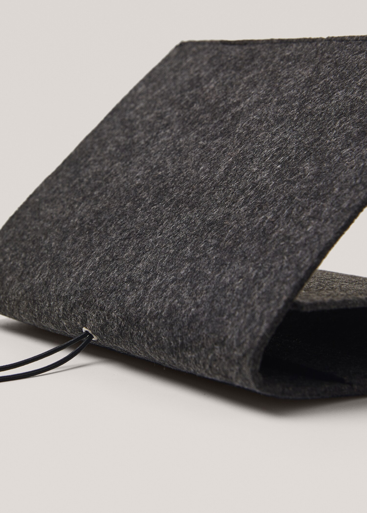 Felt document case - Details of the article 2