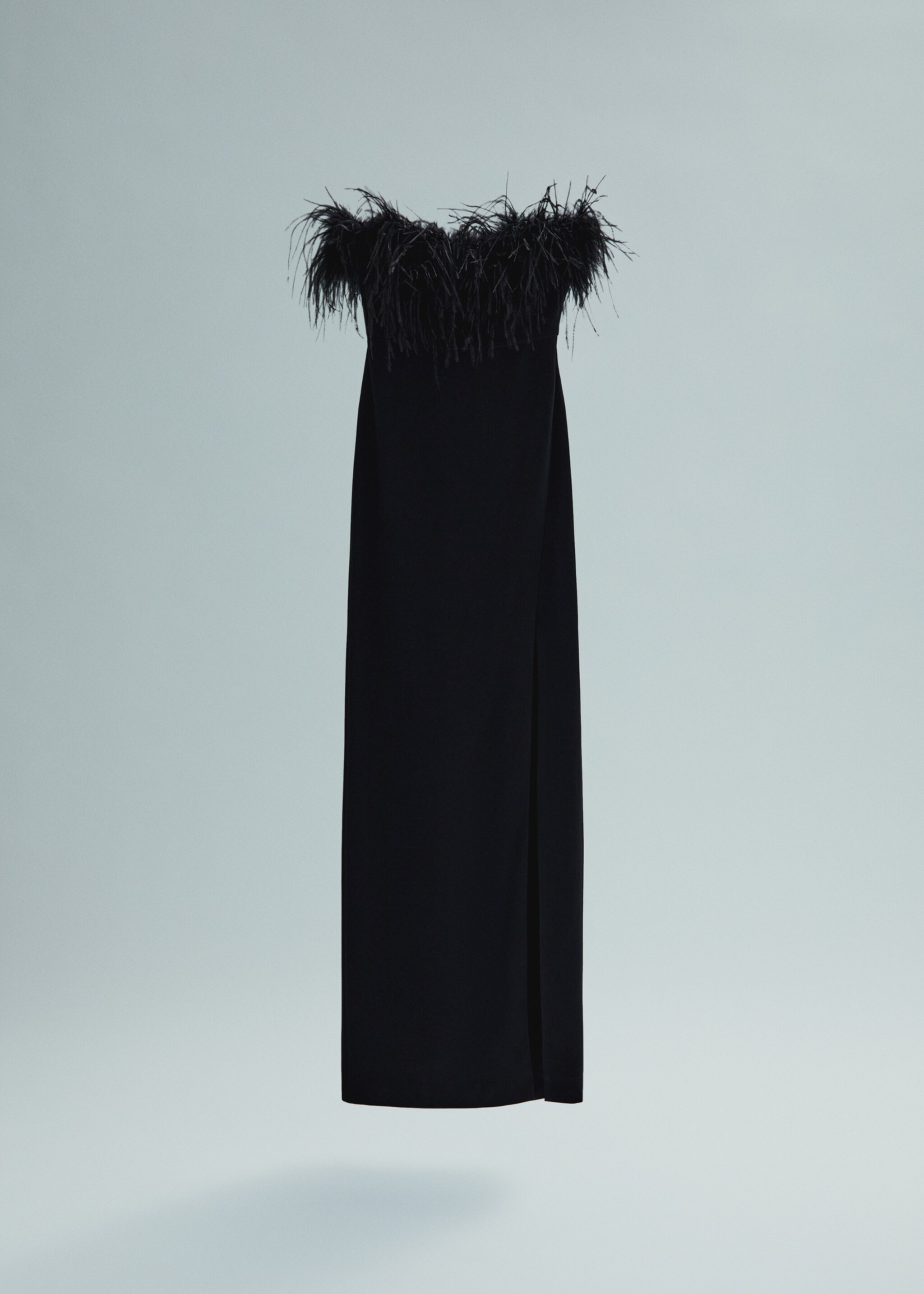 Strapless dress with feather detail - Article without model, Black. Ref: 57005154-00.