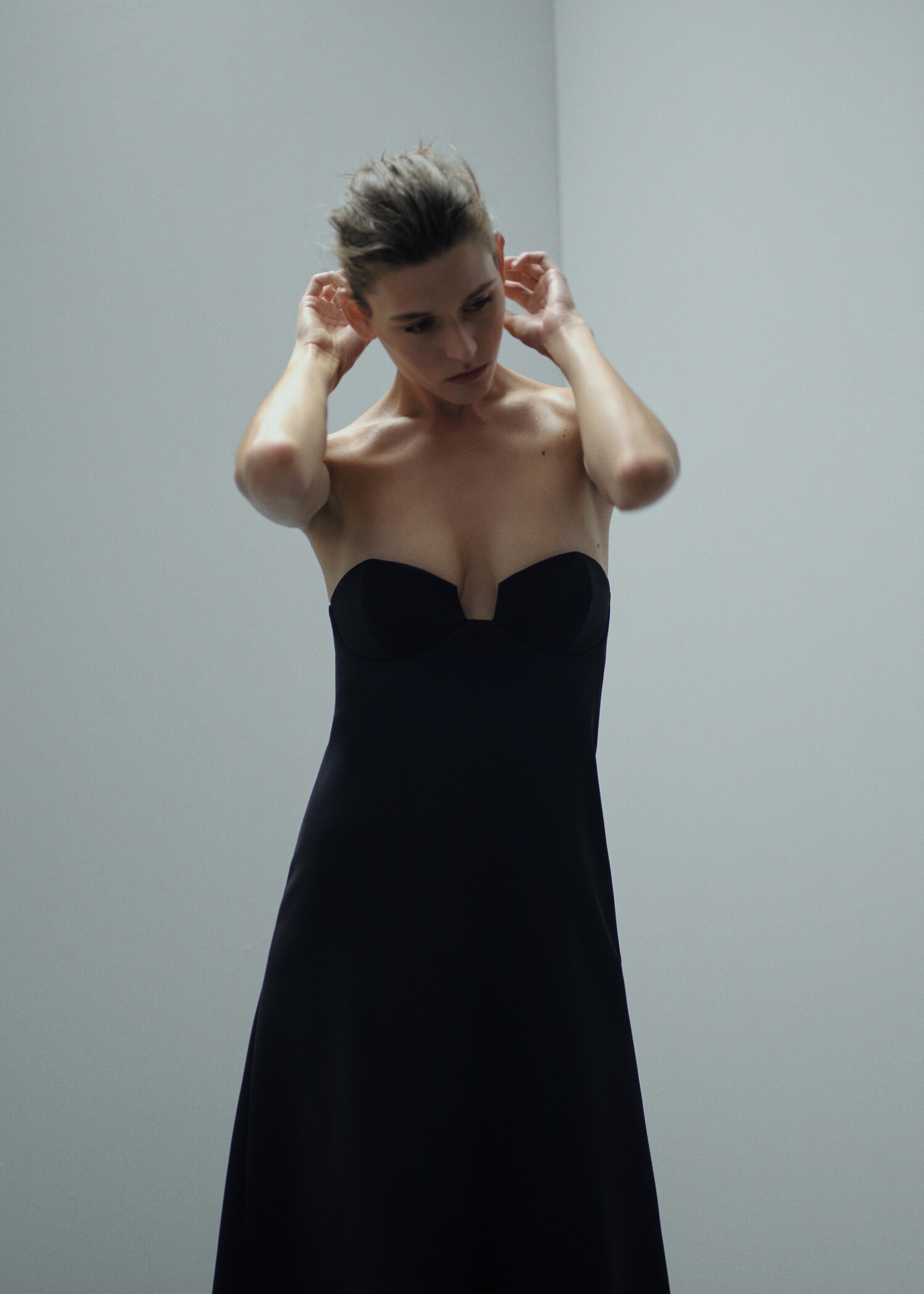 Vestido escote corazón estructurado - Detalle del artículo 6