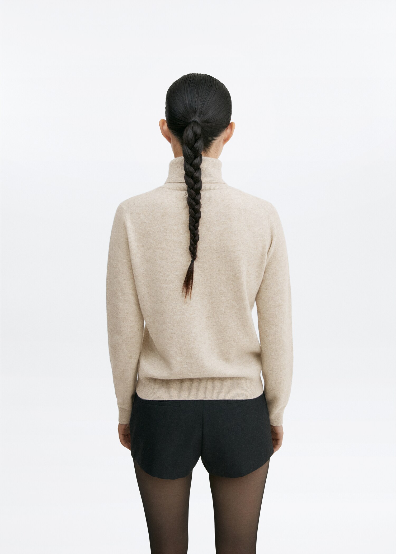 100% cashmere turtleneck sweater - Reverse of the article