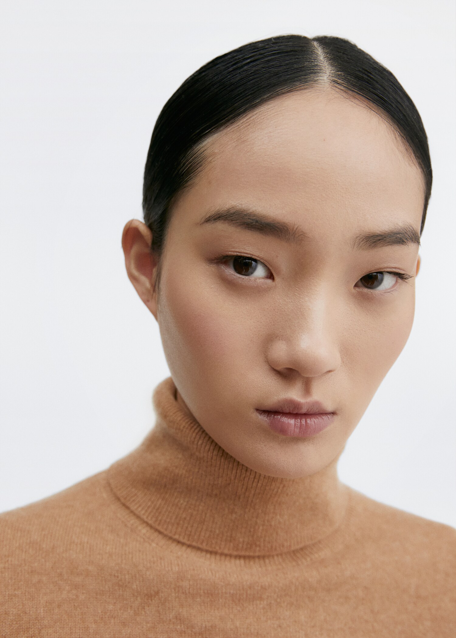 100% cashmere turtleneck sweater - Details of the article 1