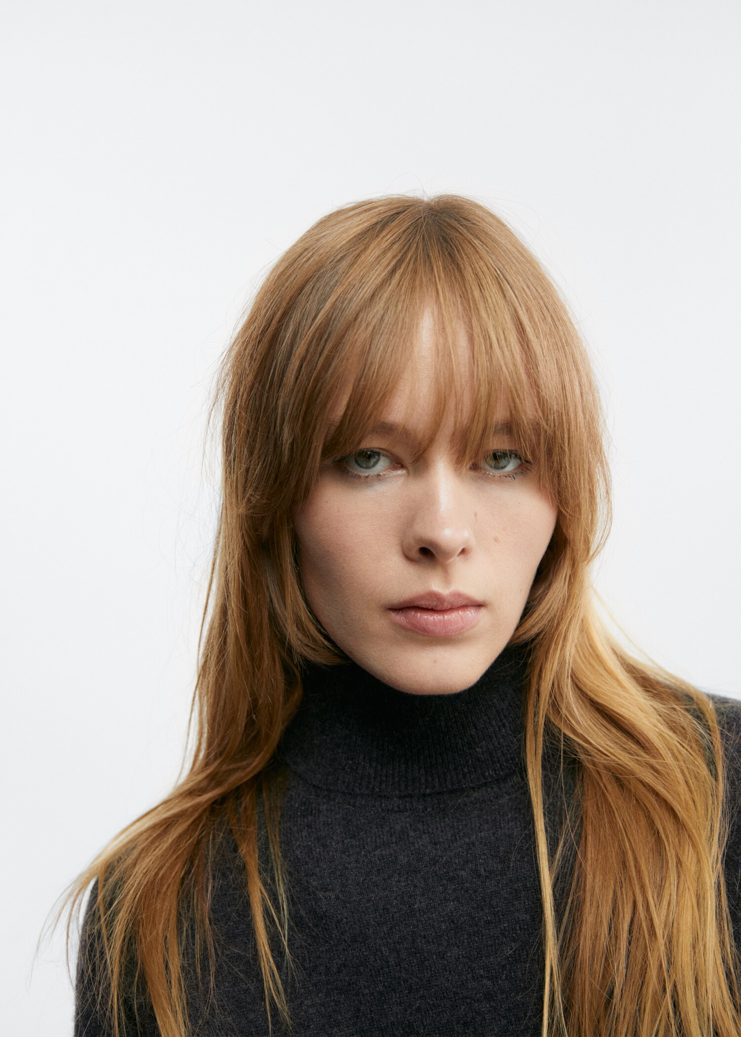 100% cashmere turtleneck sweater - Details of the article 1