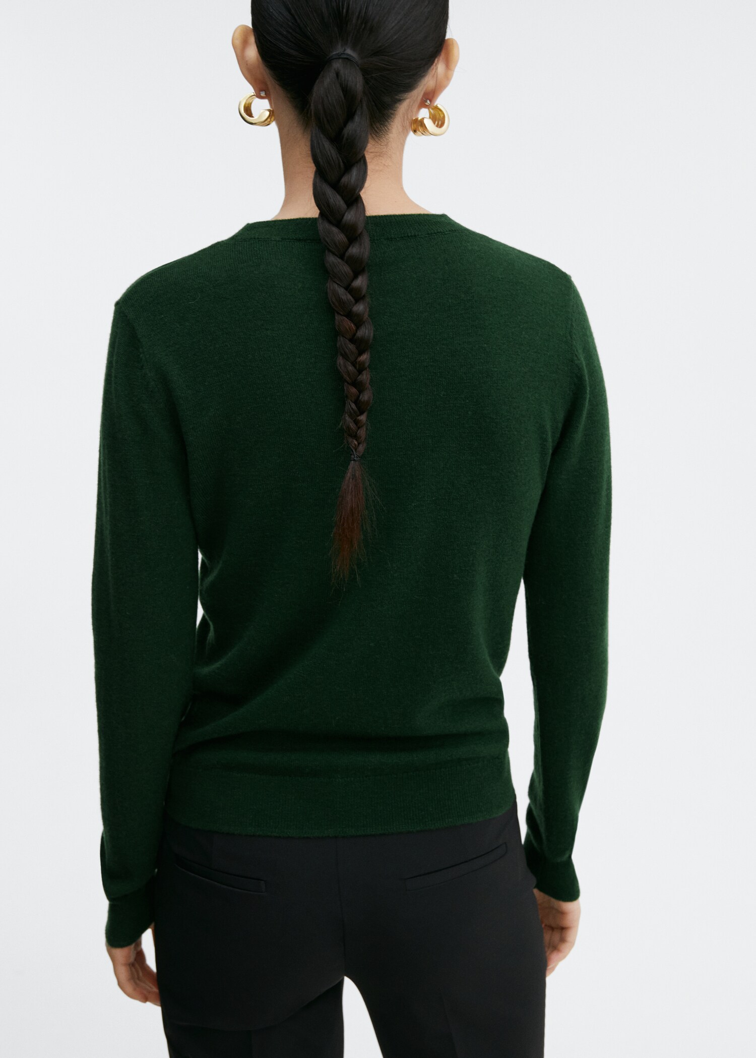 High collar wool sweater - Reverse of the article