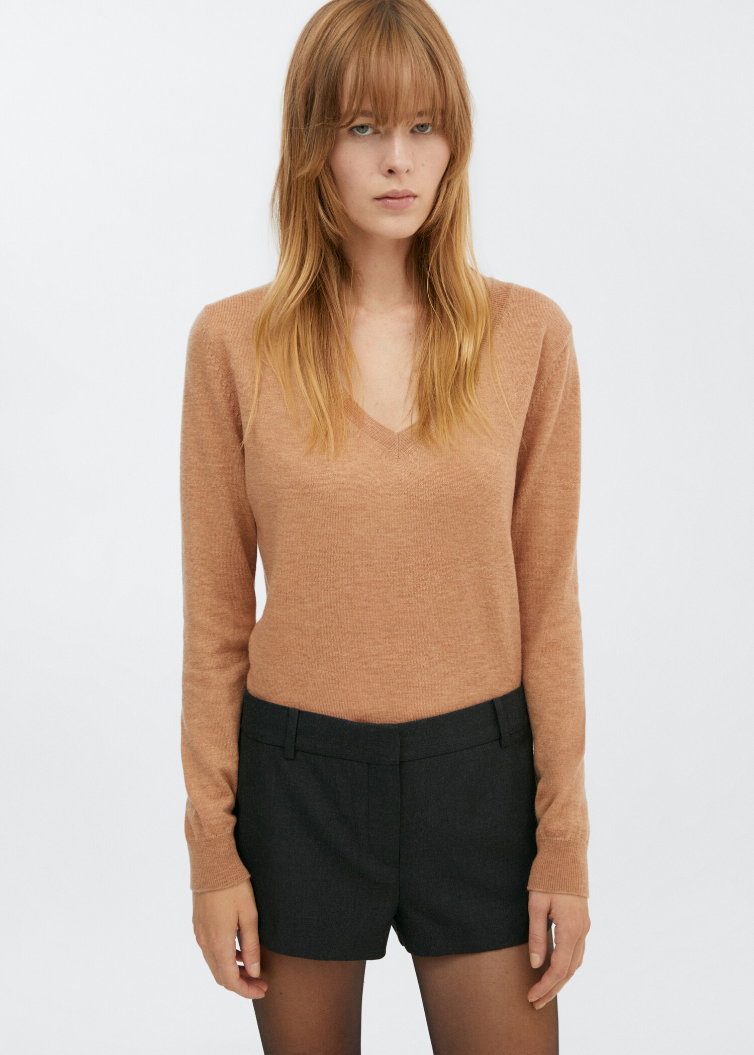 V-neck wool sweater - Medium plane