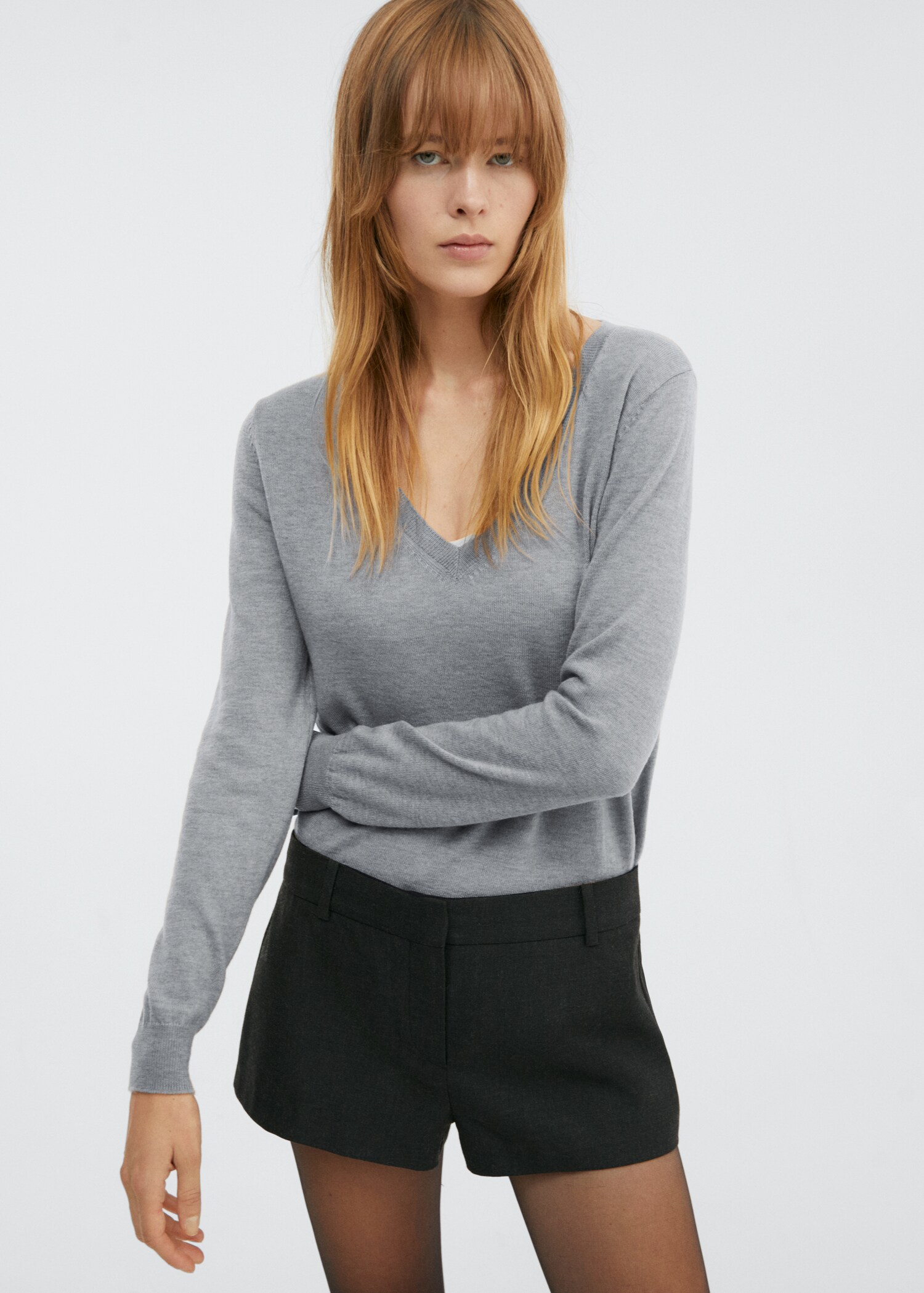 V-neck wool sweater - Medium plane