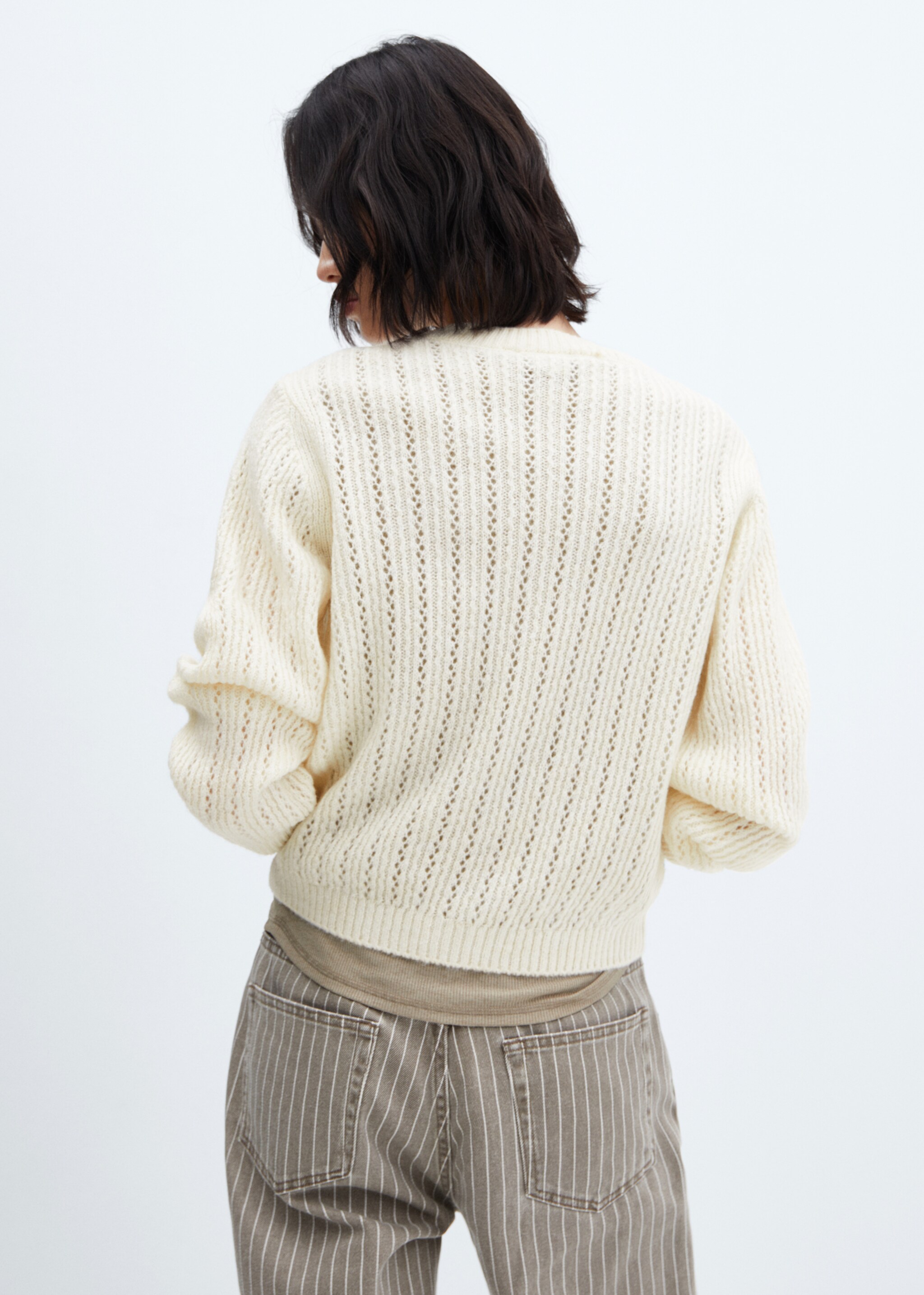 Pullover mit Lochmuster - Rückseite des Artikels