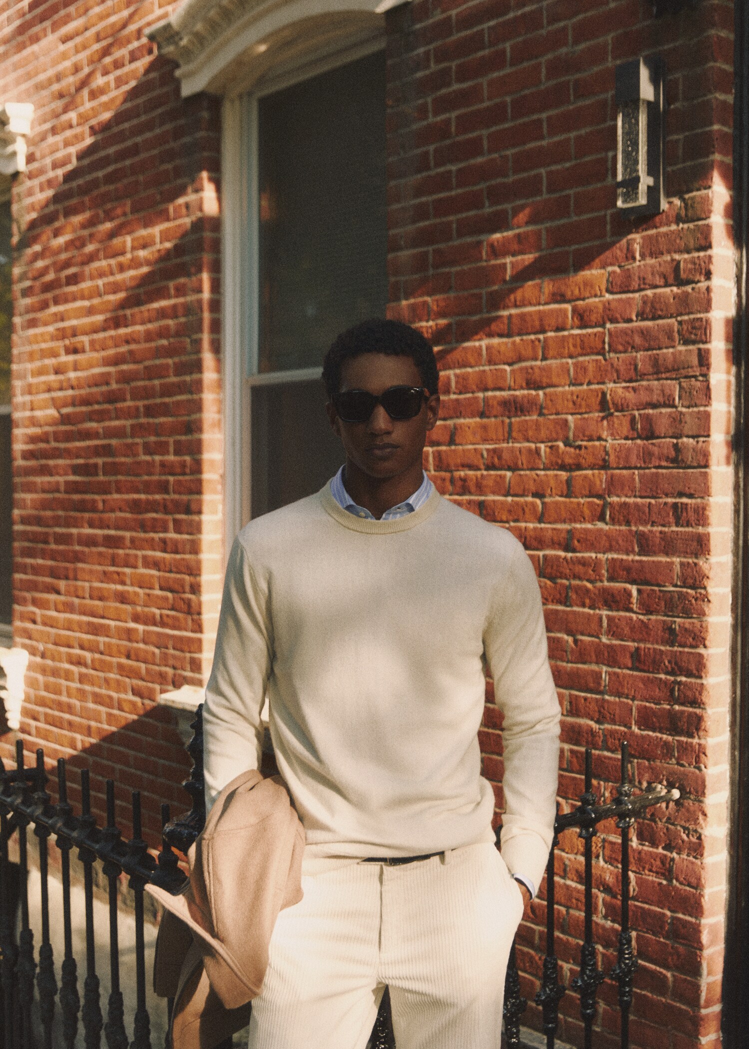Fine-knit wool-blend sweater - Details of the article 5