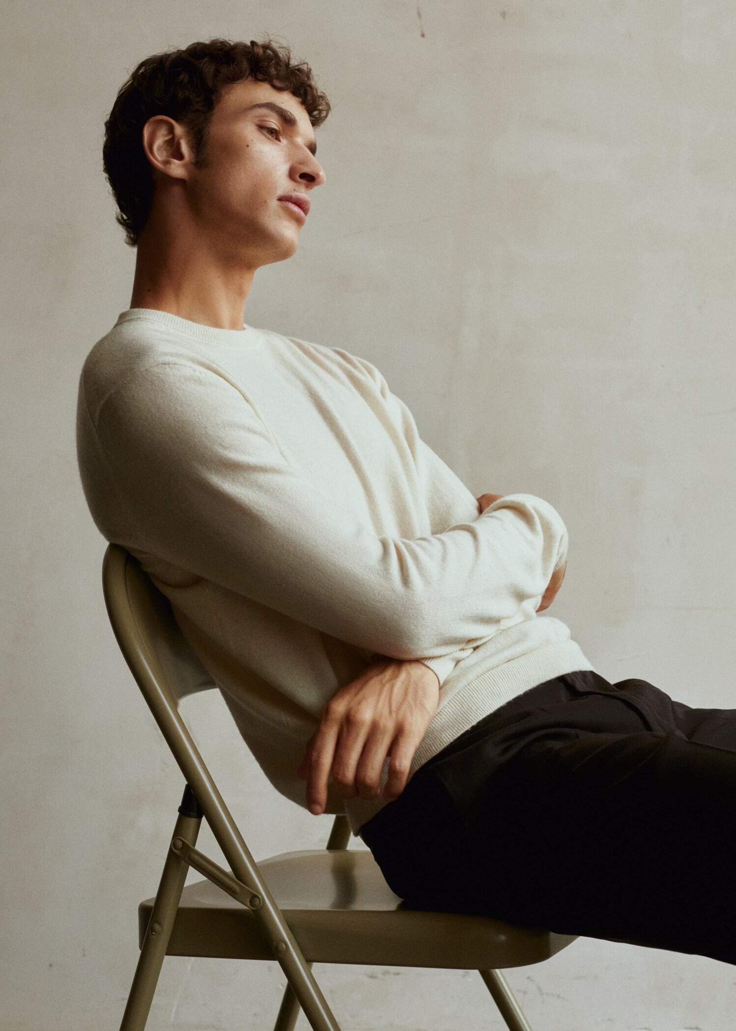 Fine-knit wool-blend sweater - Details of the article 6