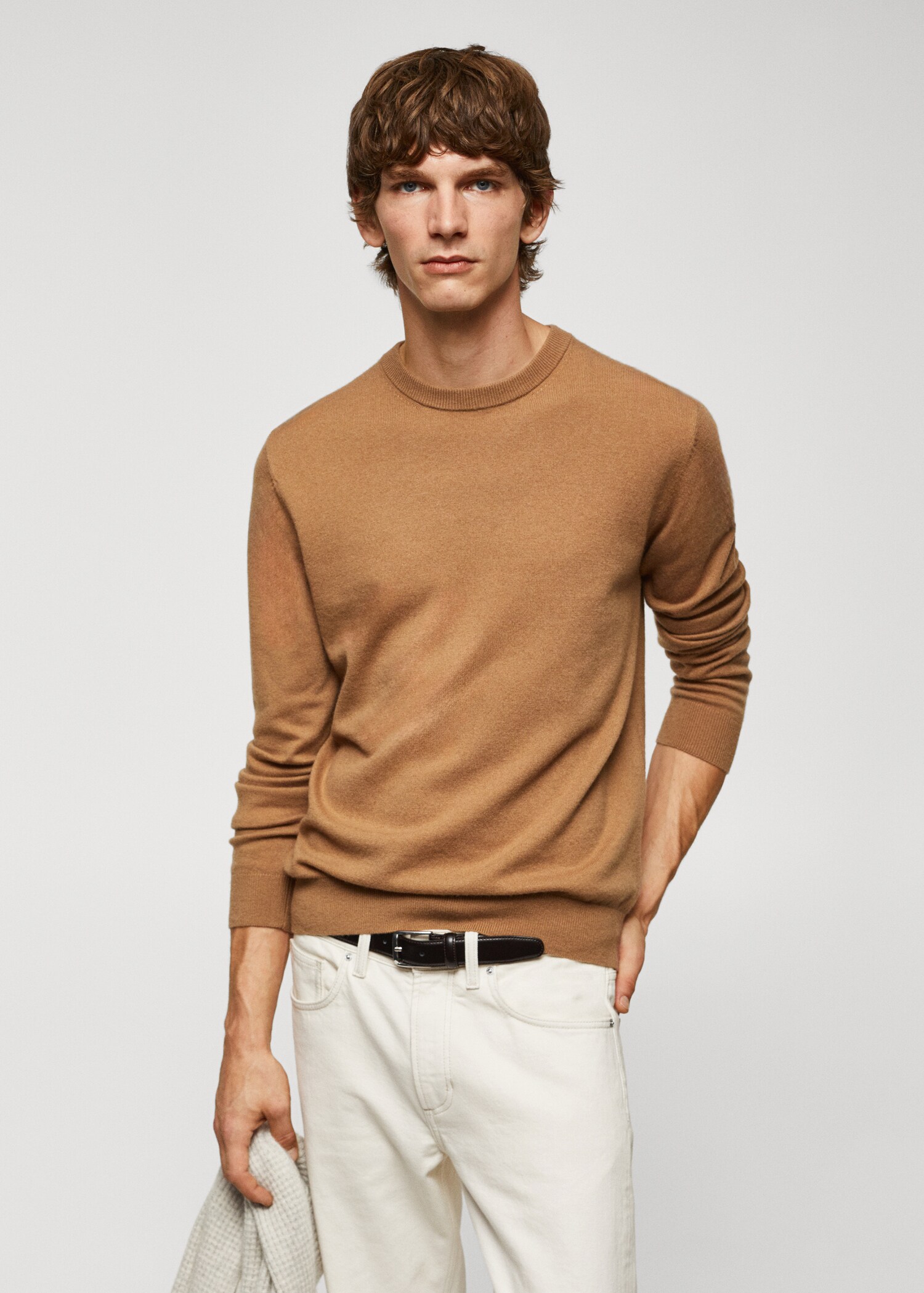 Fine-knit wool-blend sweater - Medium plane