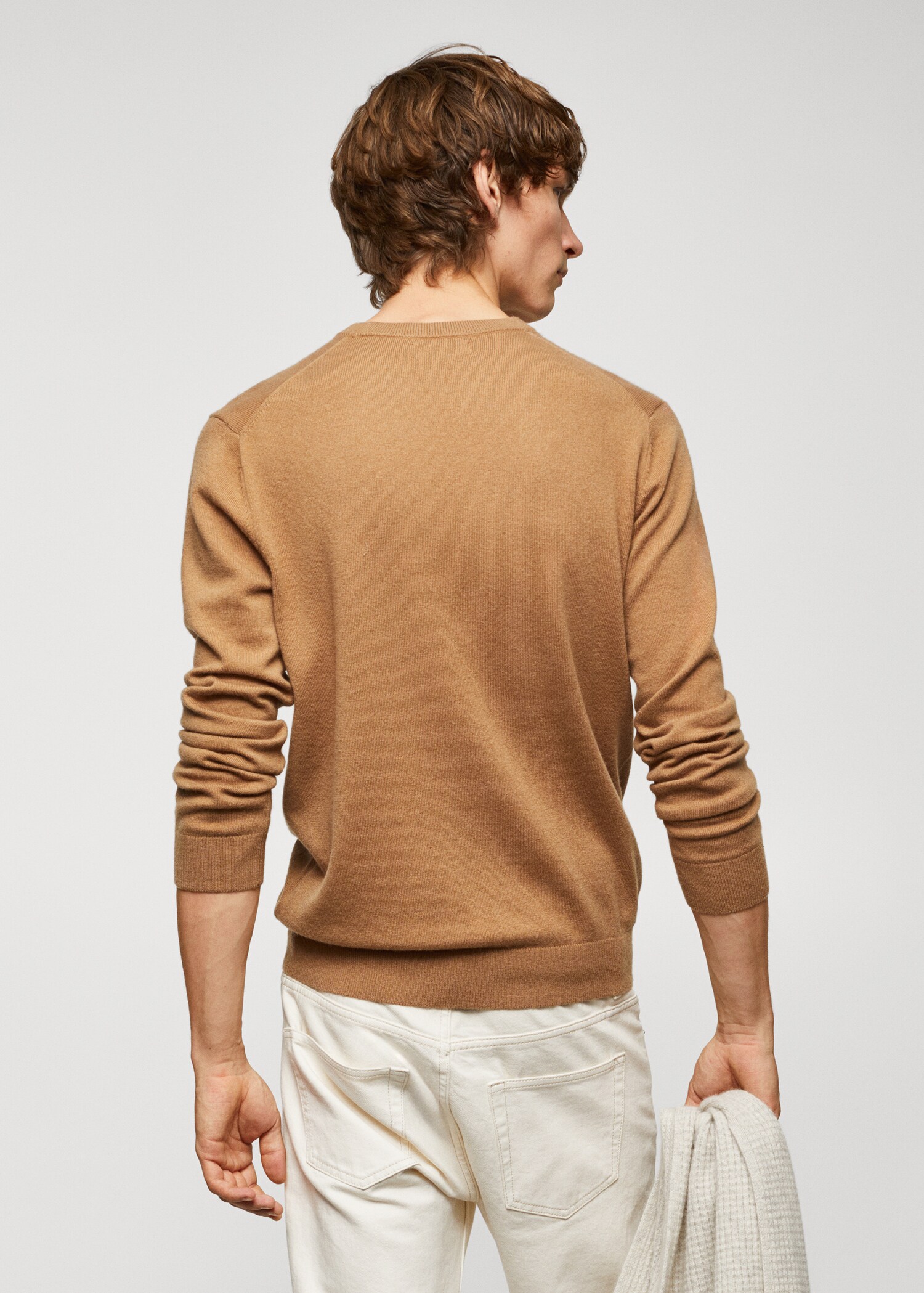Fine-knit wool-blend sweater - Reverse of the article