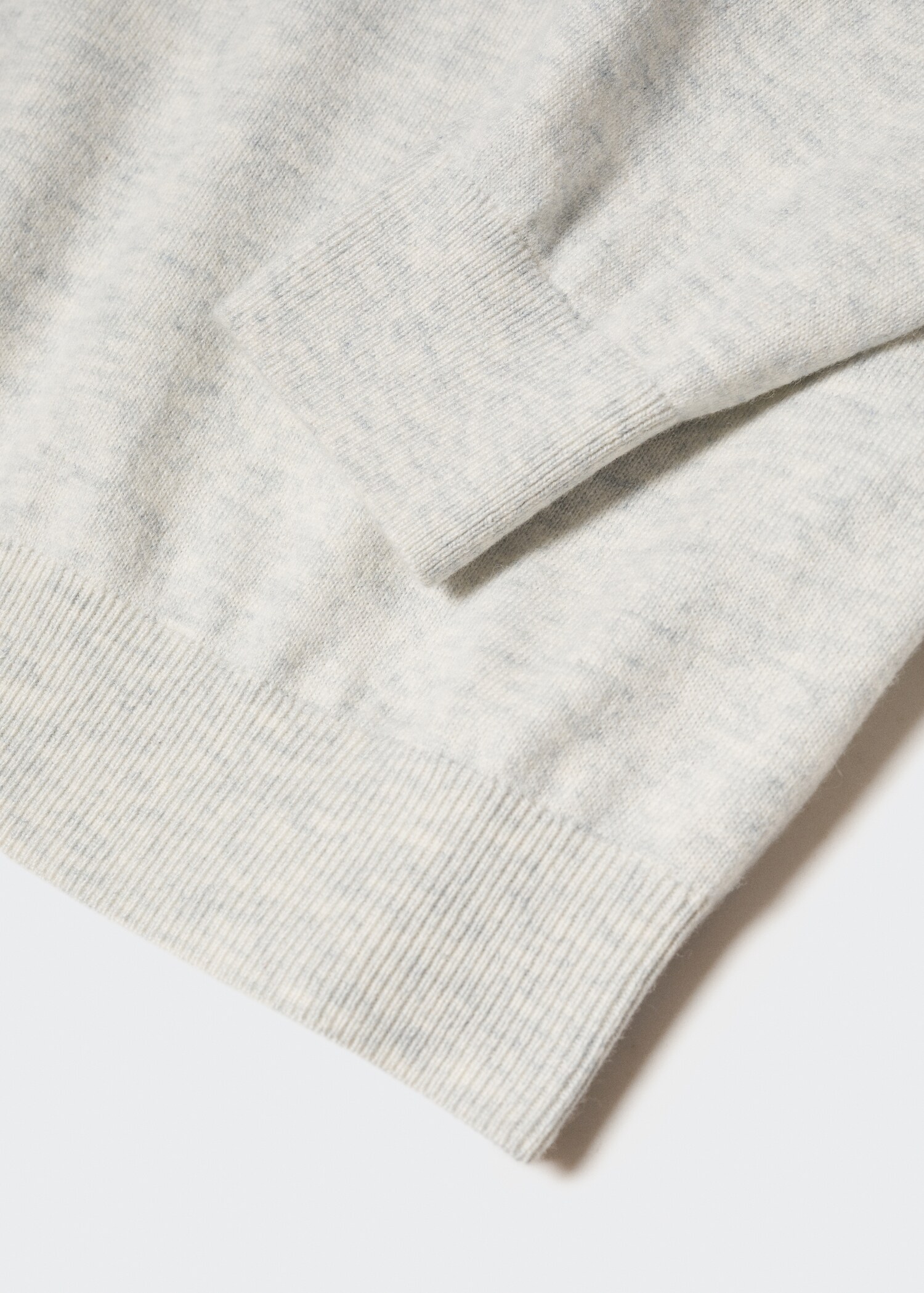 Fine-knit wool-blend sweater - Details of the article 8