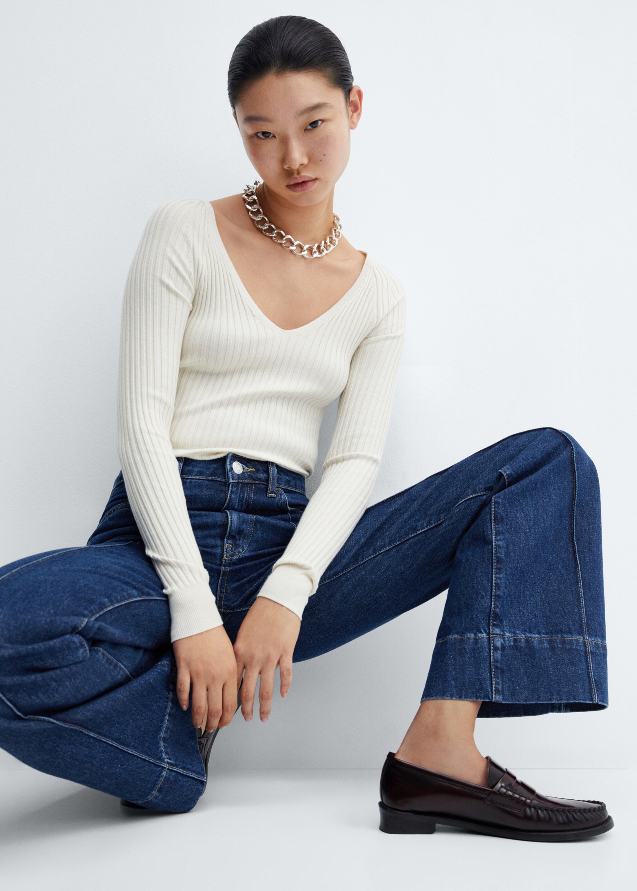 Wideleg jeans with decorative seams - Details of the article 2, Dark Blue. Ref: 57005975-00.