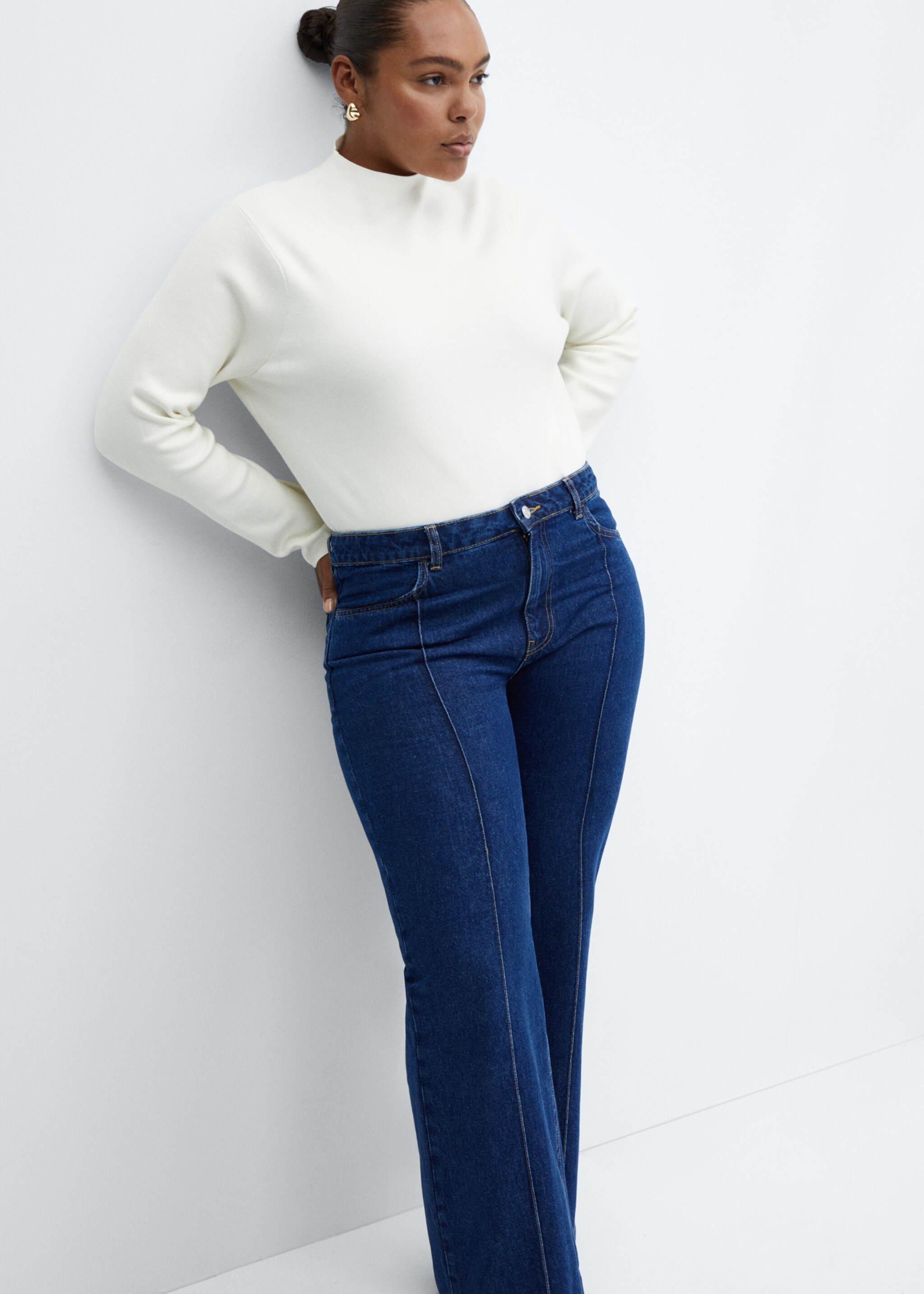 Wideleg jeans with decorative seams - Details of the article 4, Dark Blue. Ref: 57005975-00.