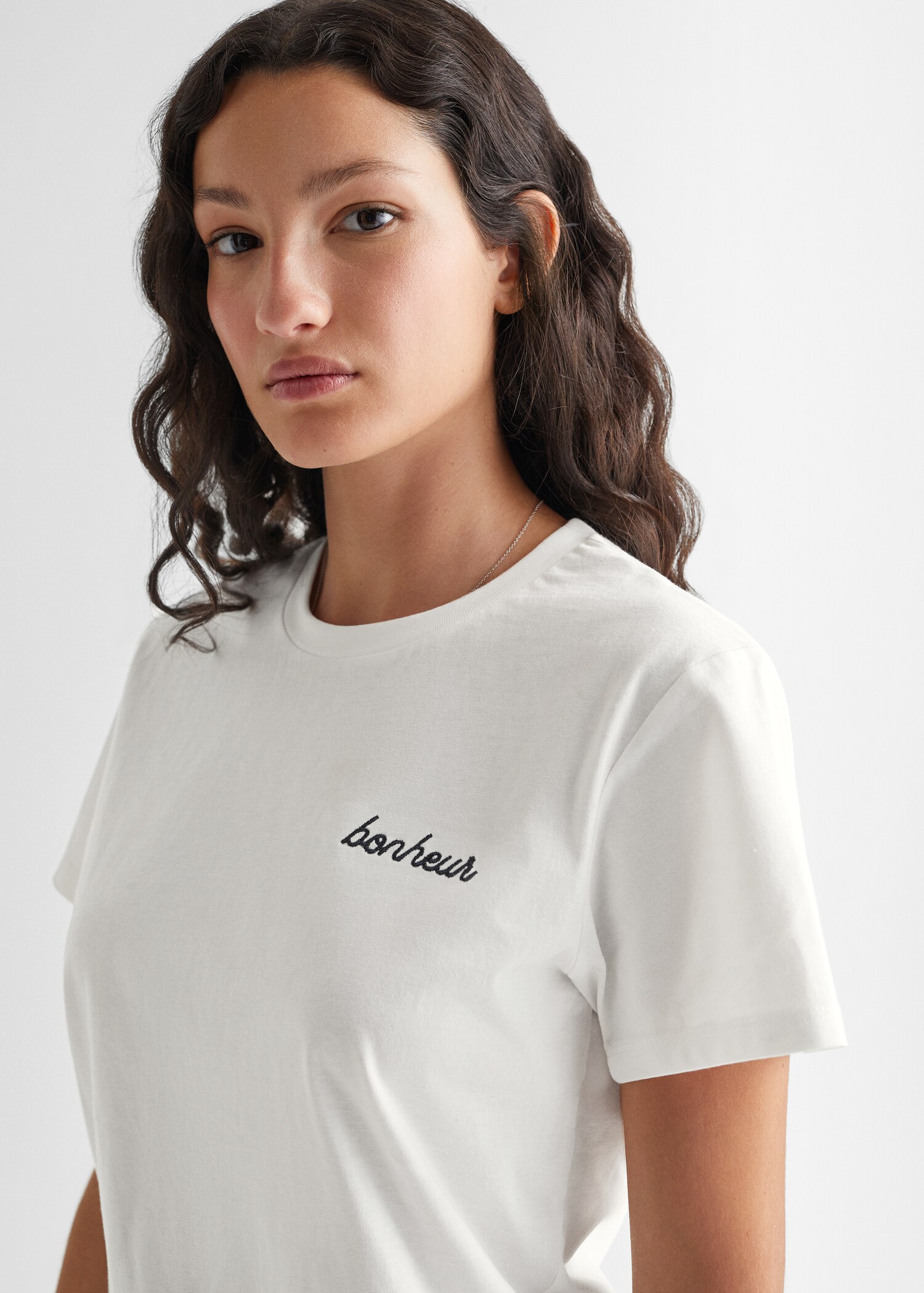 Camiseta mensaje bordado - Detalle del artículo 1