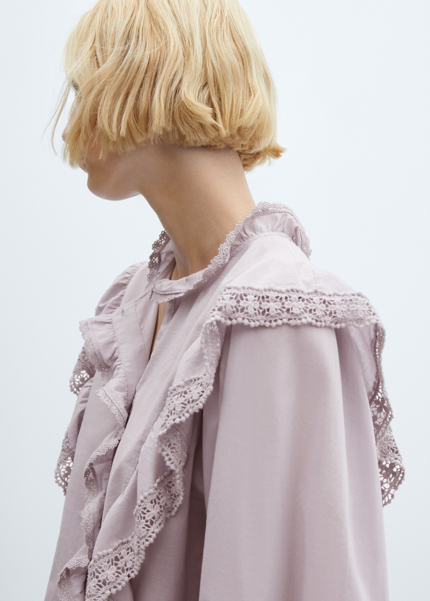Lace blouse with ruffles - Details of the article 2