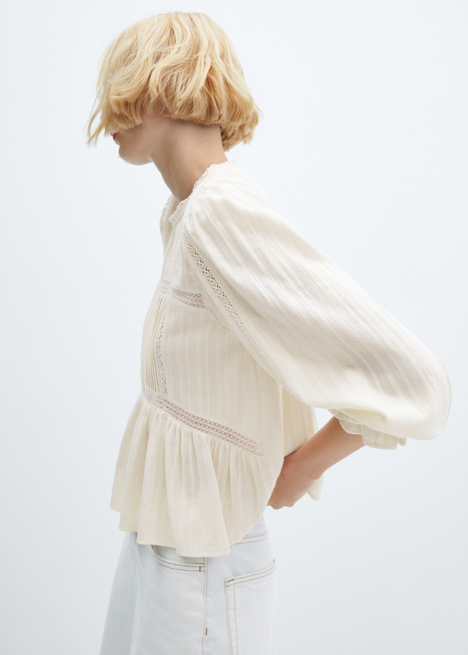 Geborduurde blouse met pofmouw - Detail van het artikel 1