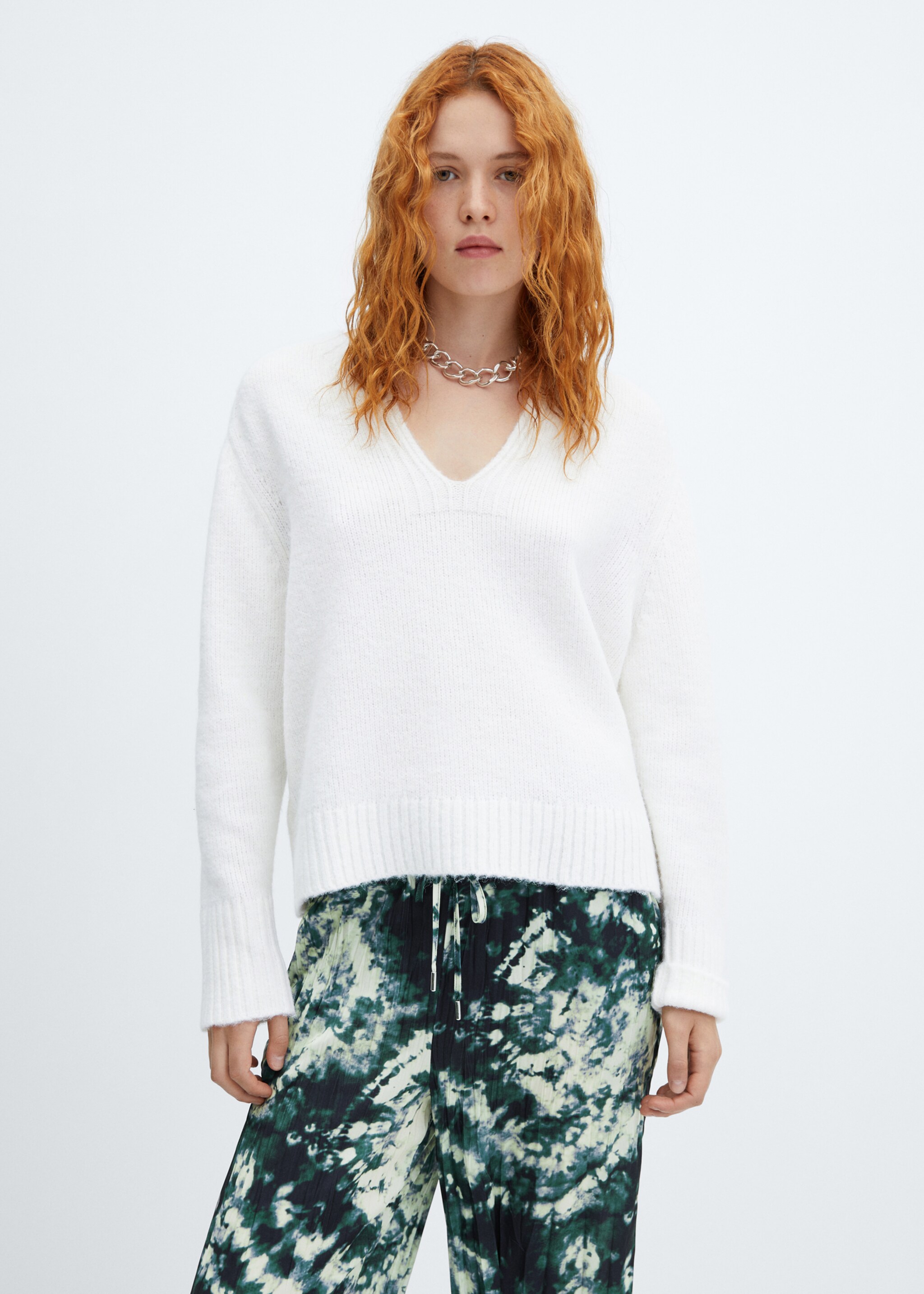 Pleated tie-dye trousers - Details of the article 1, Green. Ref: 57006030-00.