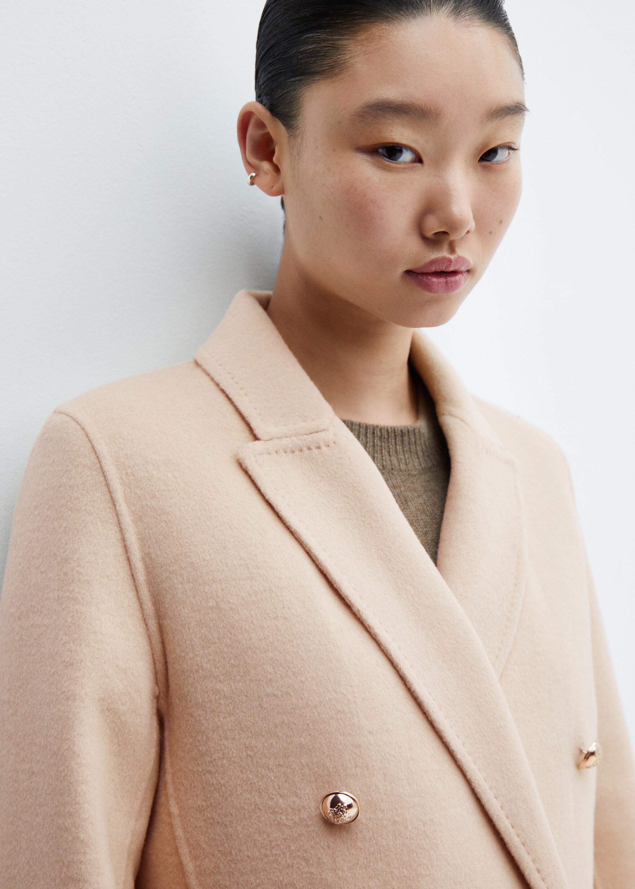 Handmade buttoned wool coat - Details of the article 1
