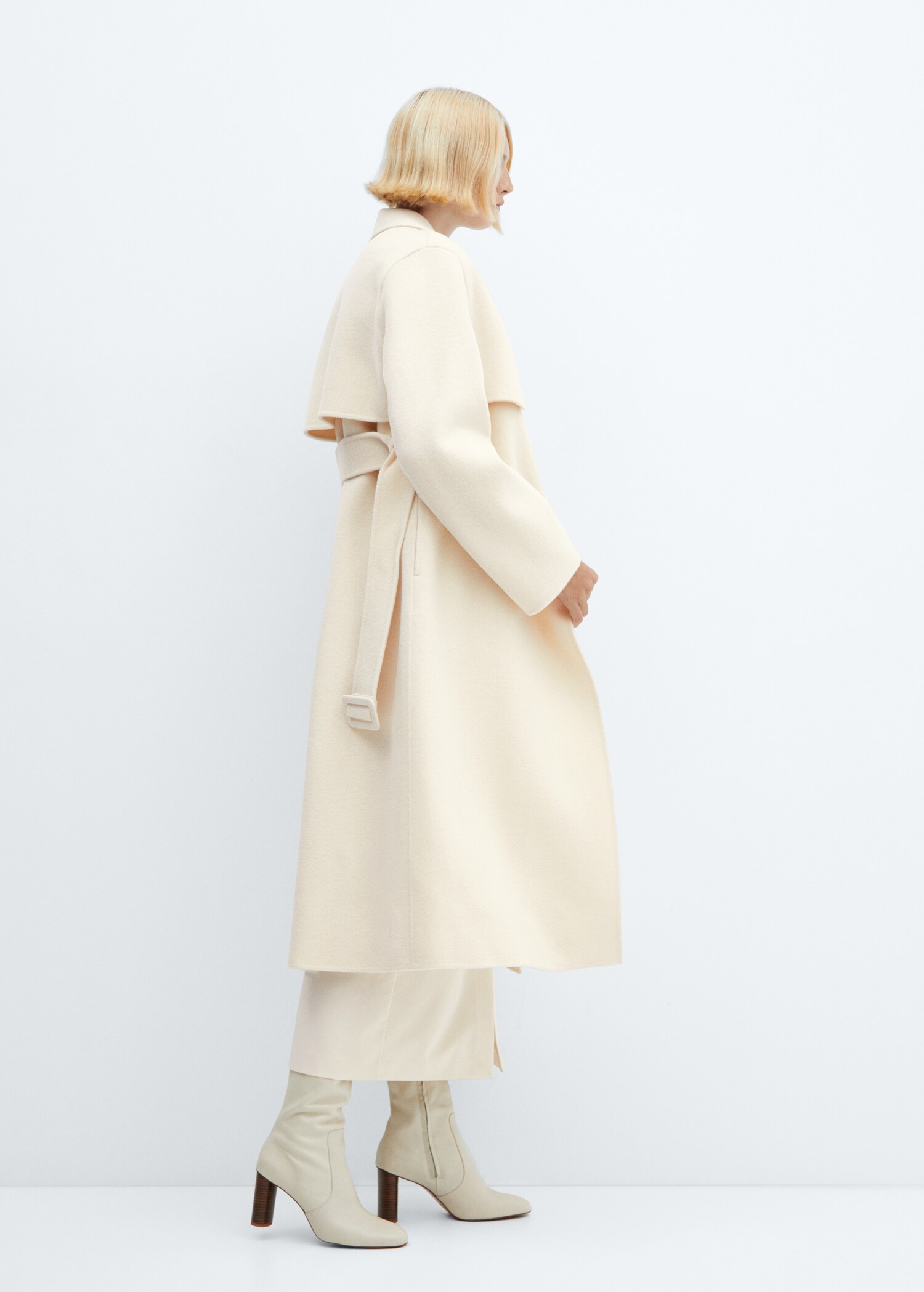 Wool coat with handmade belt - Details of the article 2