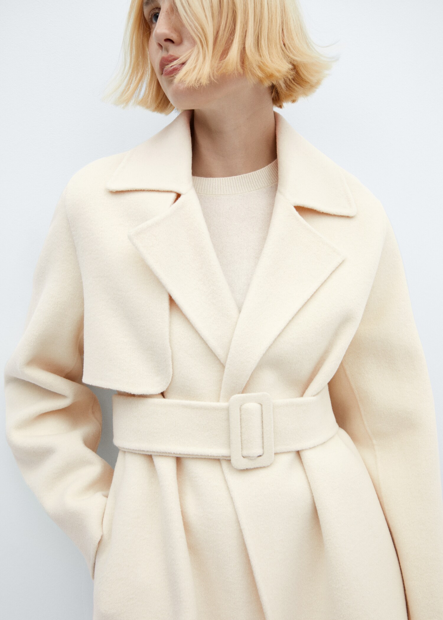 Wool coat with handmade belt - Details of the article 6