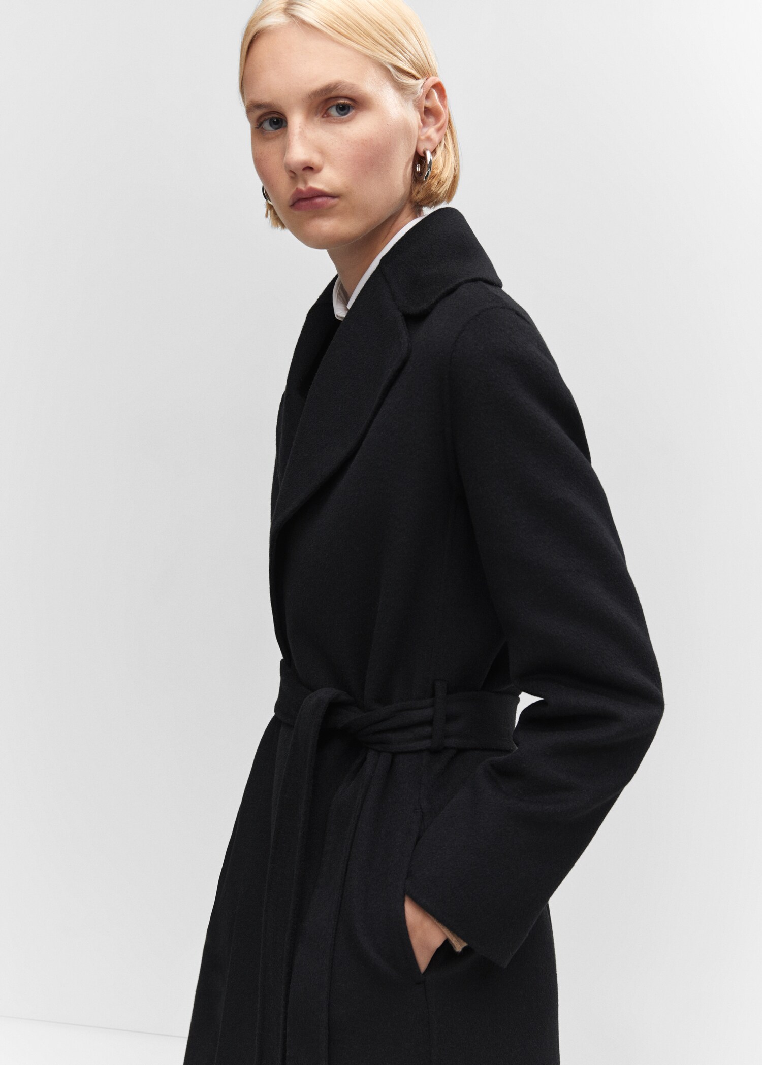 Handmade wool coat - Details of the article 1