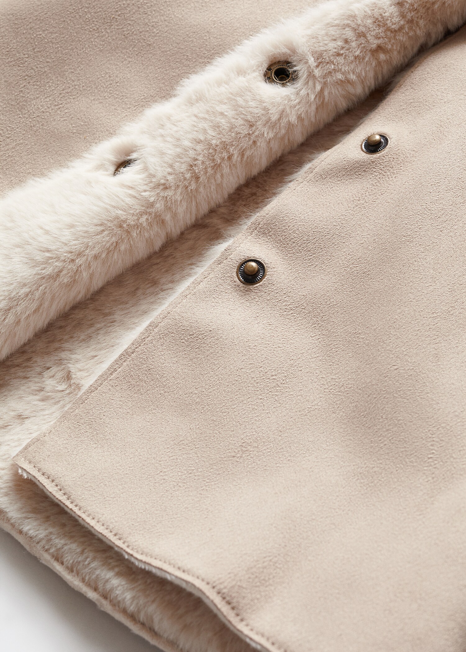 Manteau double face imitation fourrure - Détail de l'article 8
