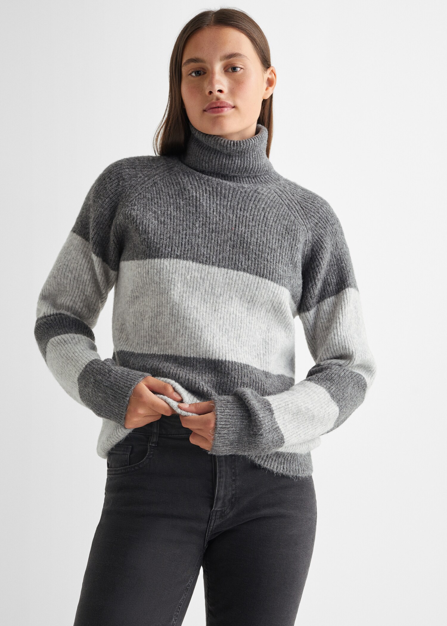 Stand-collar striped sweater - Medium plane