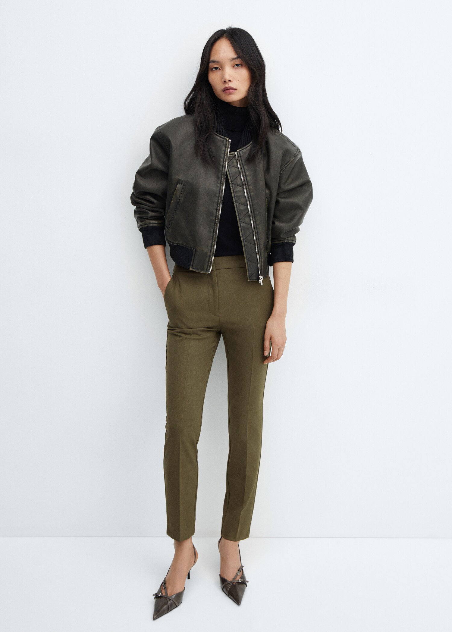 Mid-rise skinny trousers - Details of the article 2