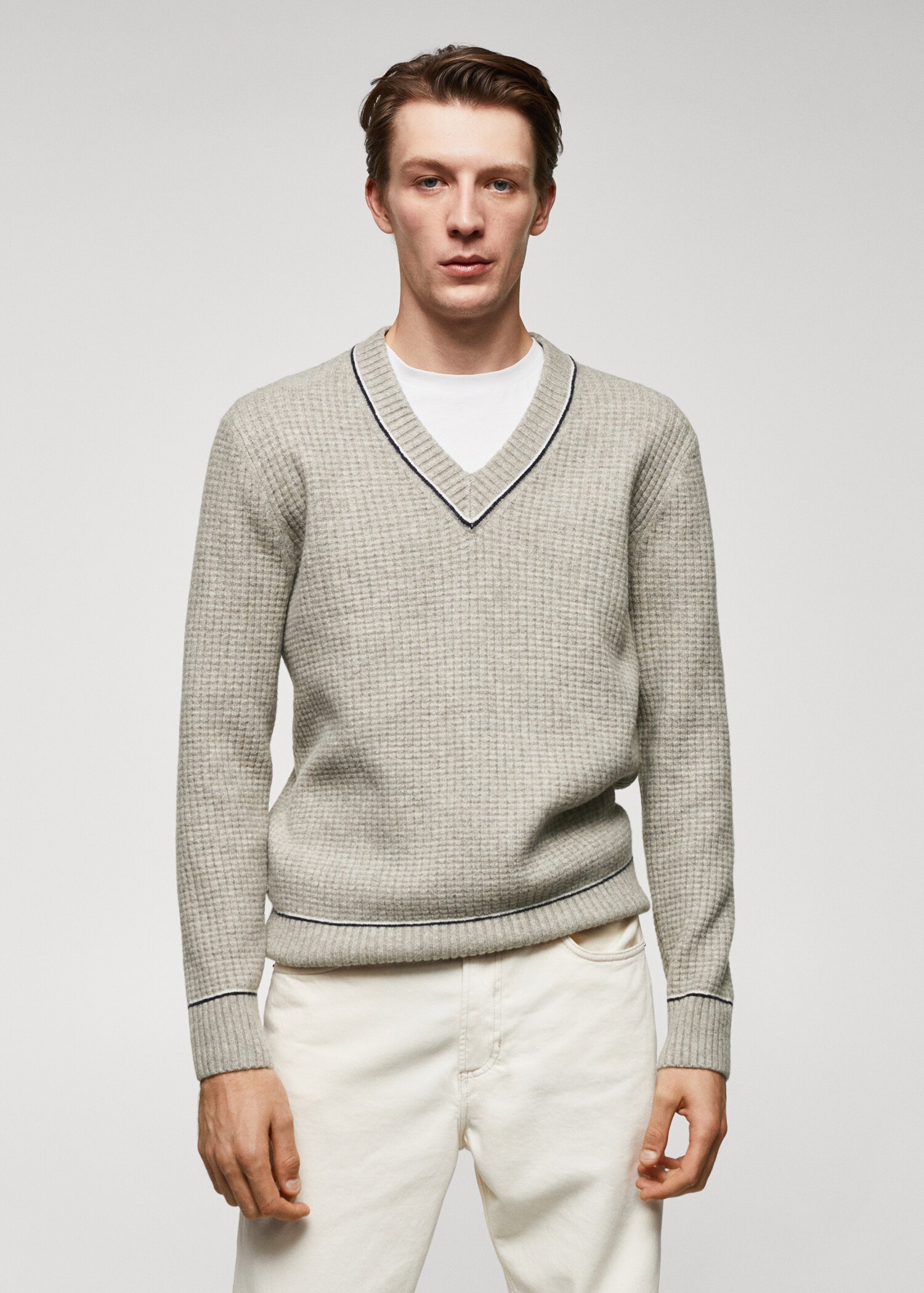 Jersey cuello pico estructura - Plano medio