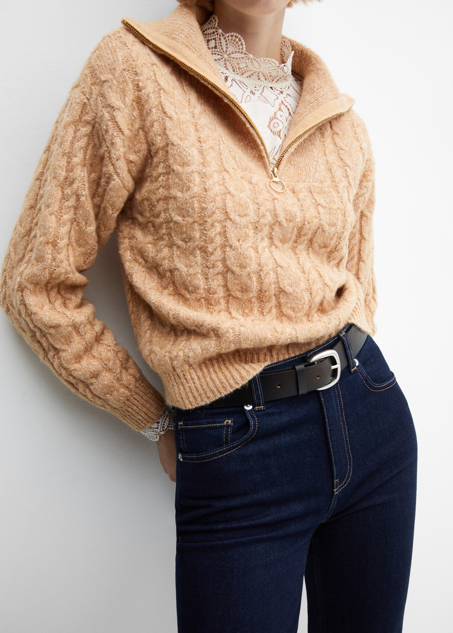 Cable-knit zip-neck sweater - Details of the article 6