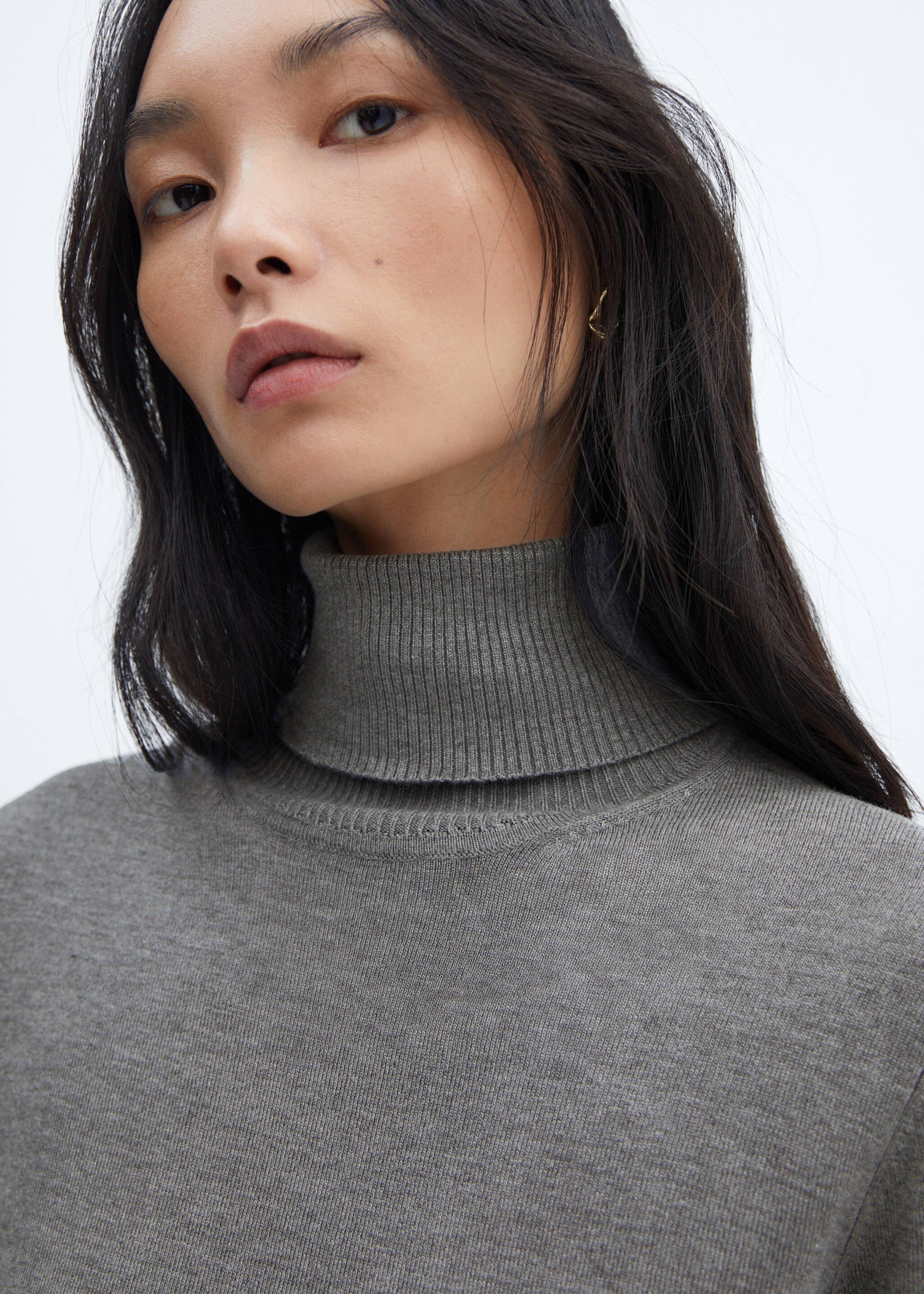 Pull-over maille fine col roulé - Détail de l'article 1