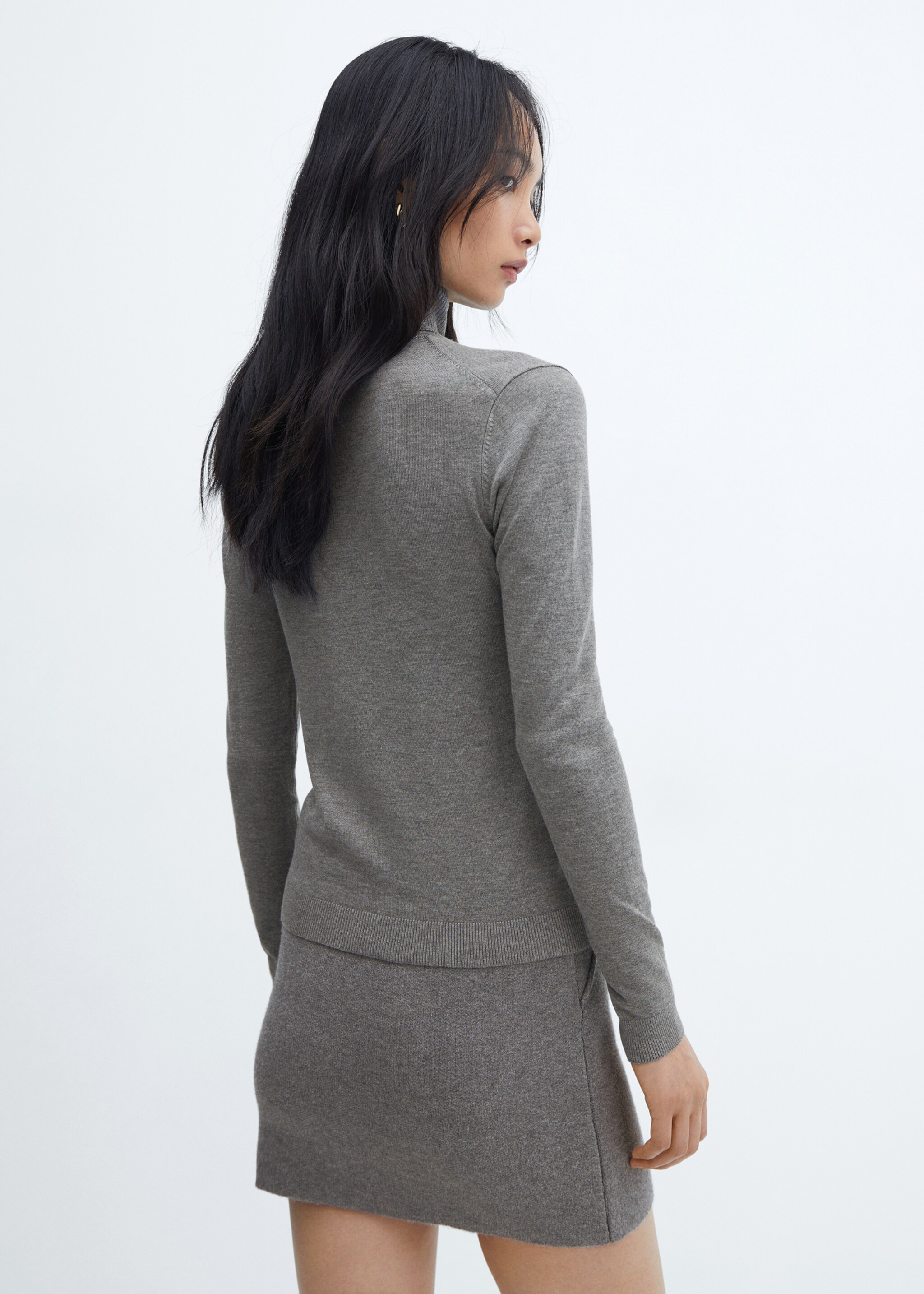Pull-over maille fine col roulé - Verso de l’article