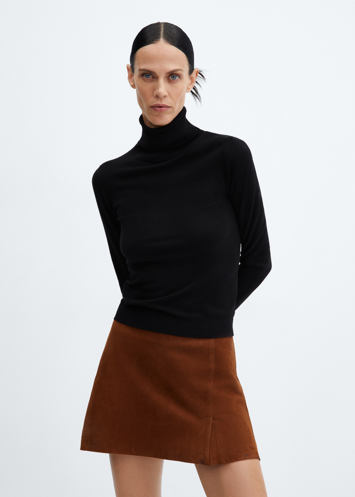 Pull-over maille fine col roulé - Plan moyen
