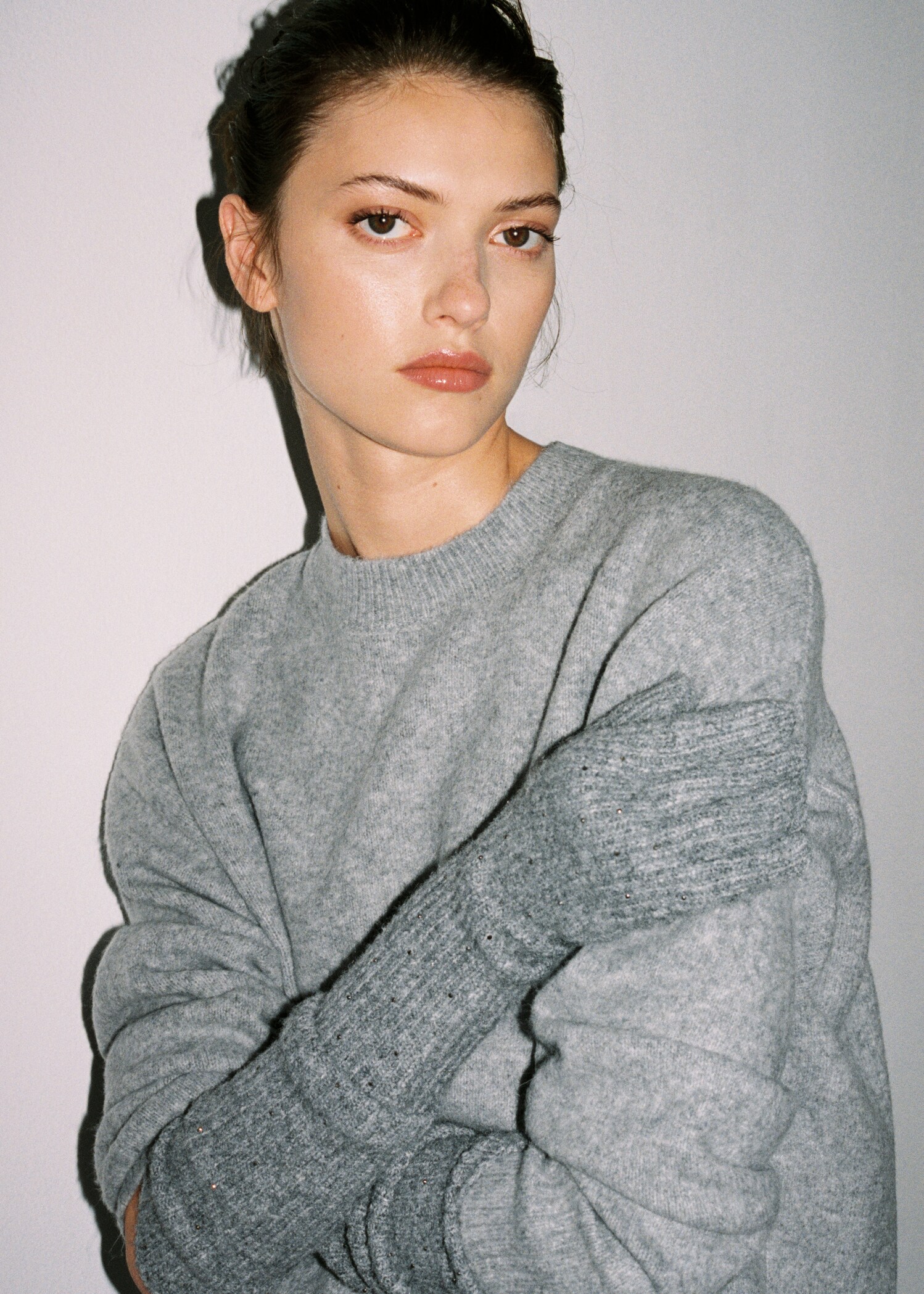 Round-neck knitted sweater - Details of the article 6
