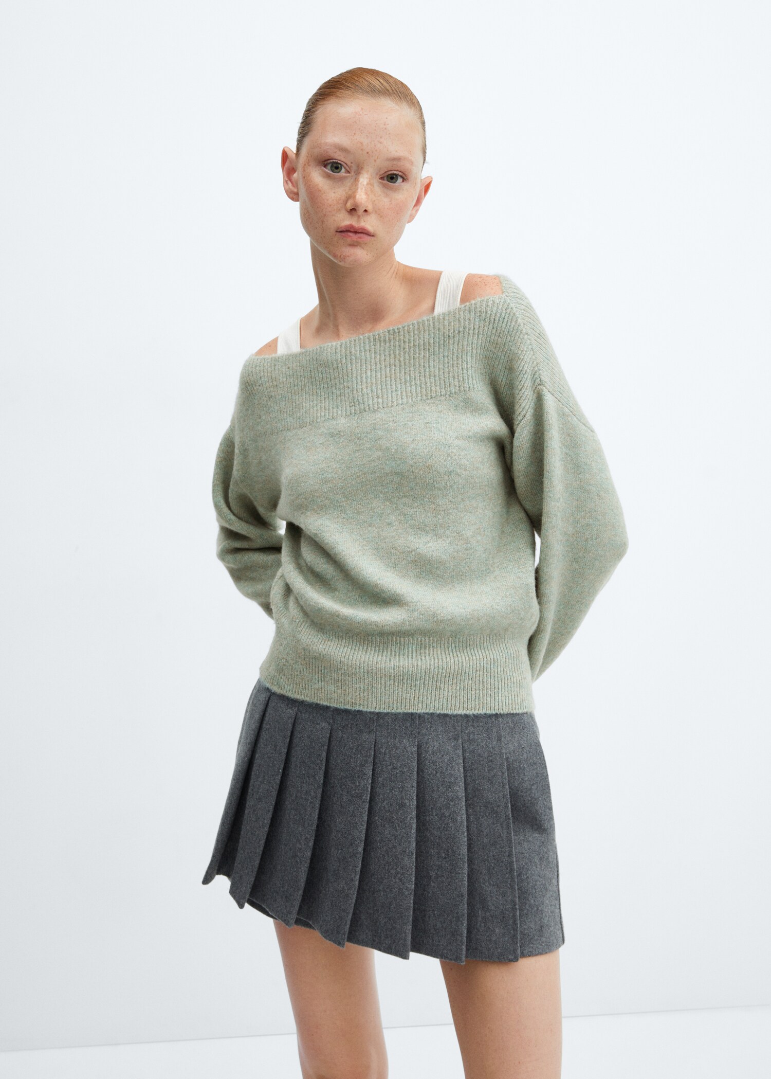 Strickpullover mit Bateau-Ausschnitt - Mittlere Ansicht