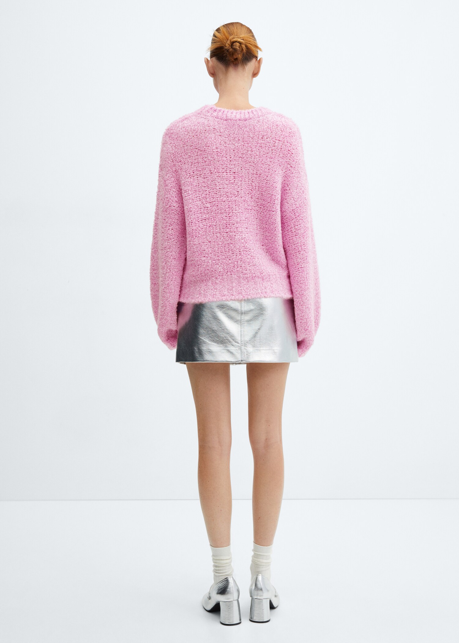 Sweater with puffed sleeves - Reverse of the article