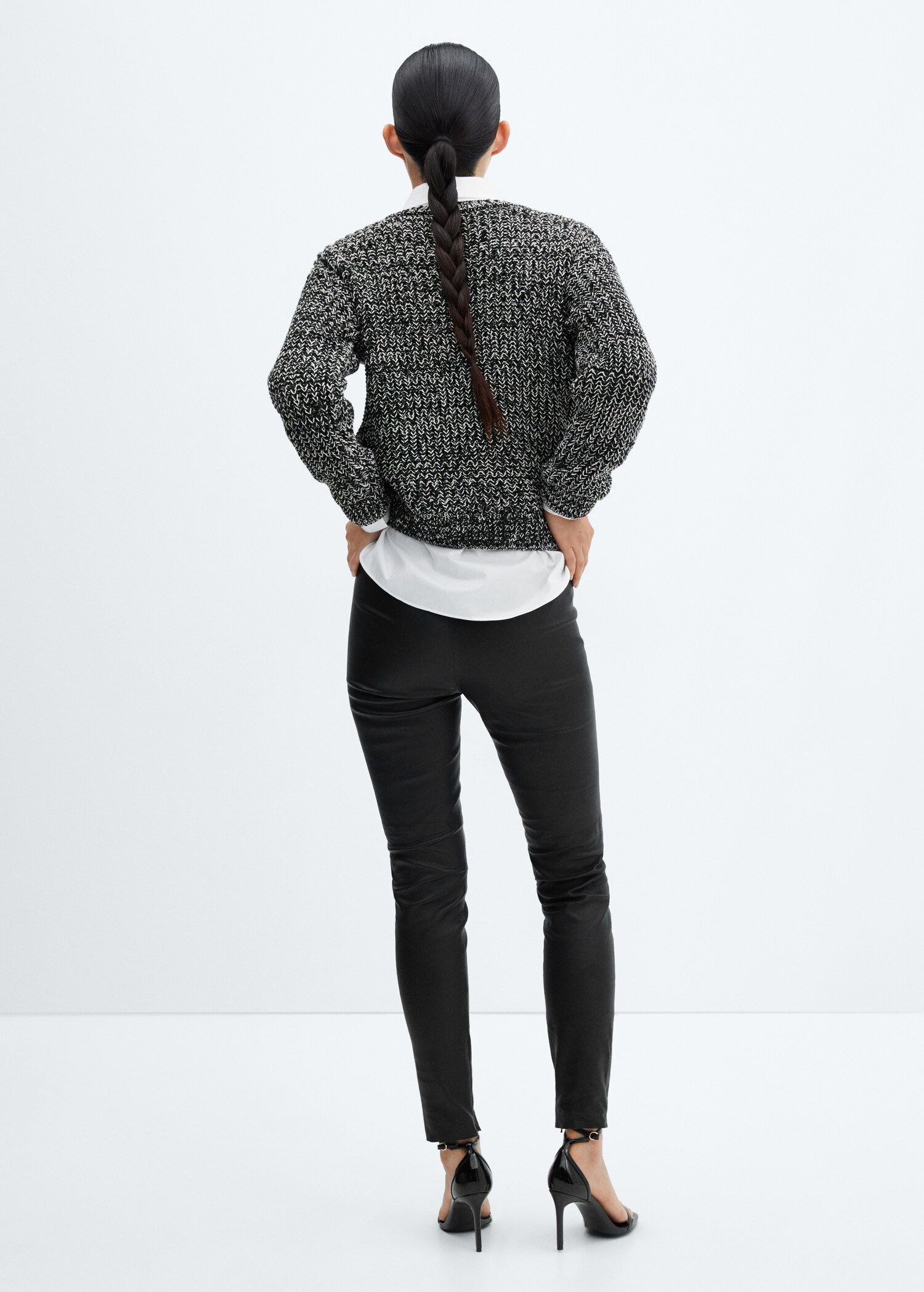 Mottled round-neck sweater - Reverse of the article