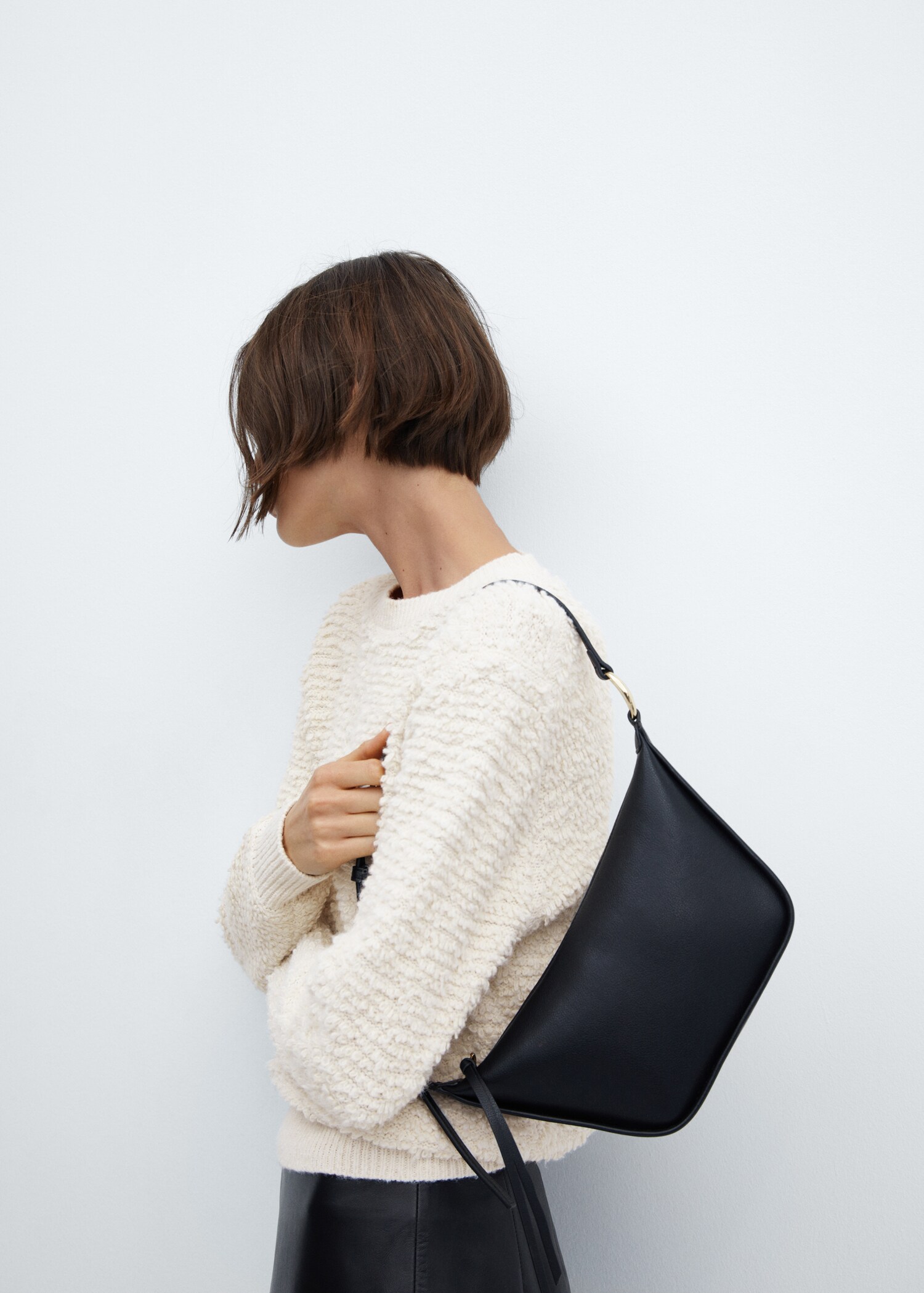 Textured round neck sweater - Details of the article 2