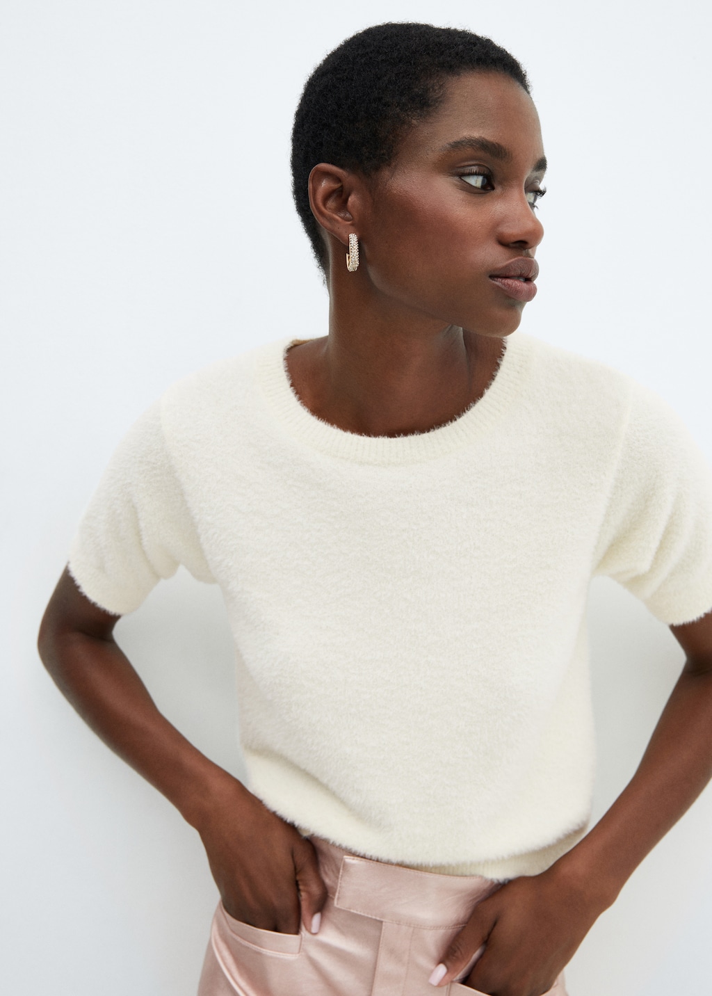Pull over en maille effet fourrure Femme MANGO OUTLET France metropolitaine