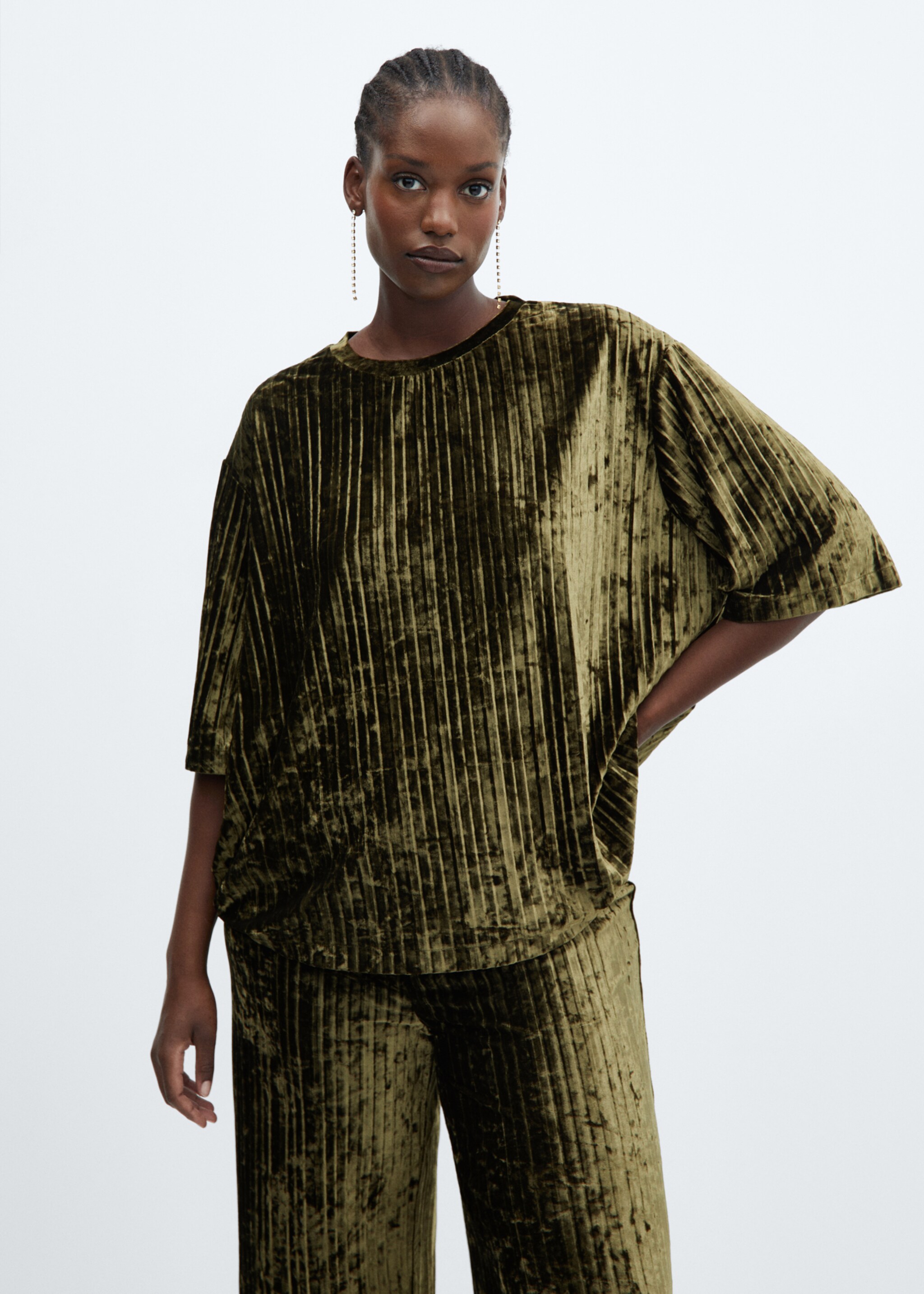 Velvet pleated T-shirt - Details of the article 5