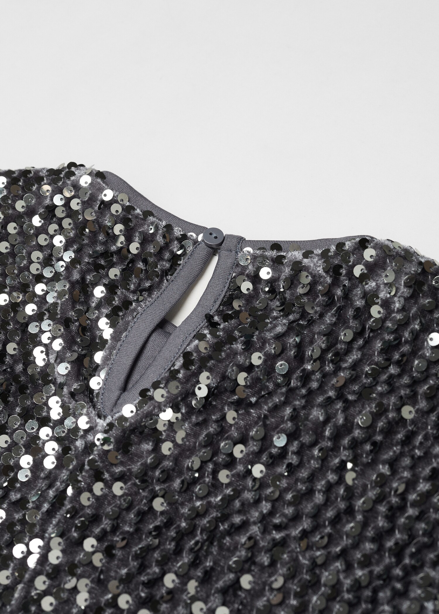 Paillettenkleid - Detail des Artikels 8