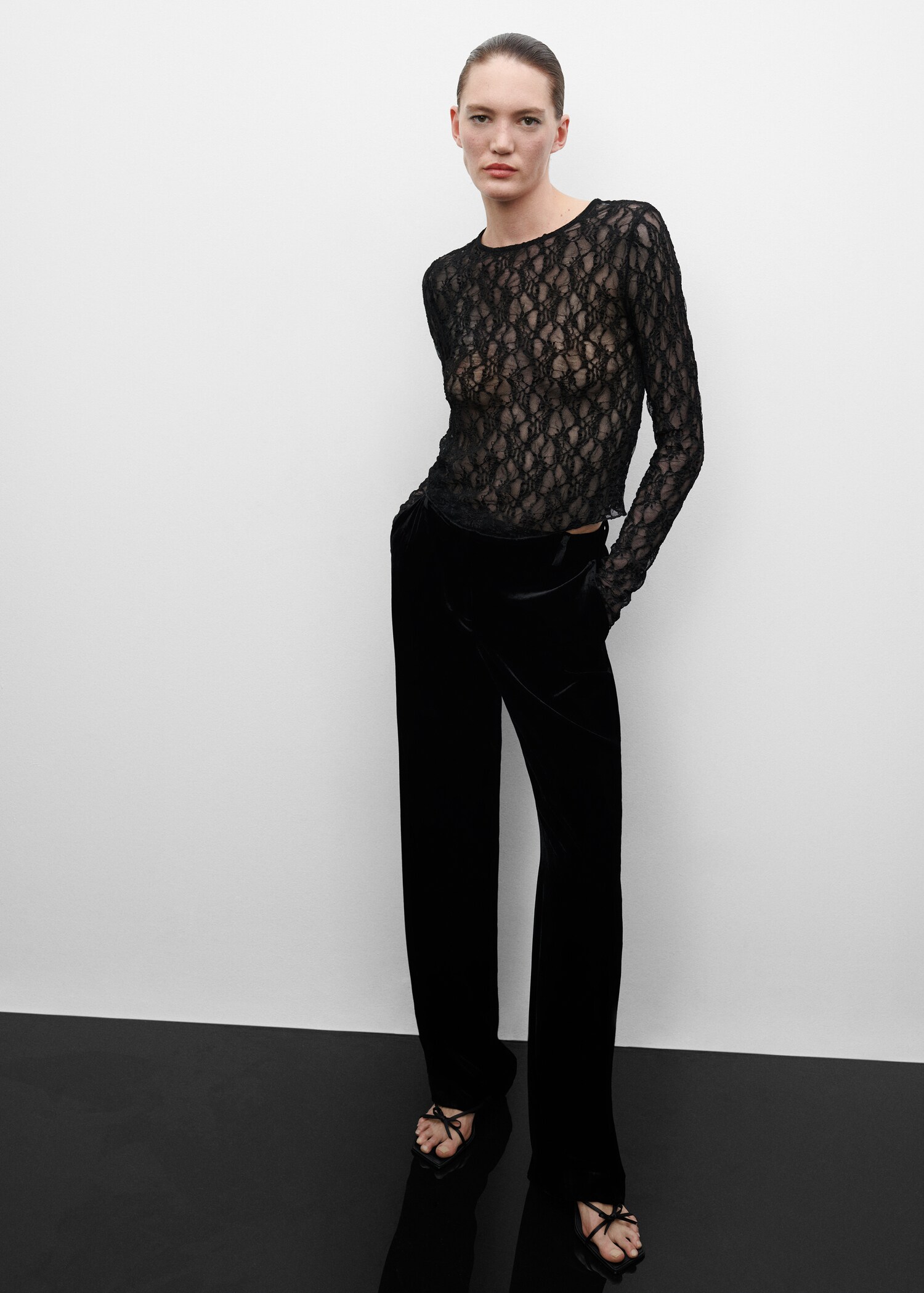 Long sleeve lace T-shirt - Details of the article 2
