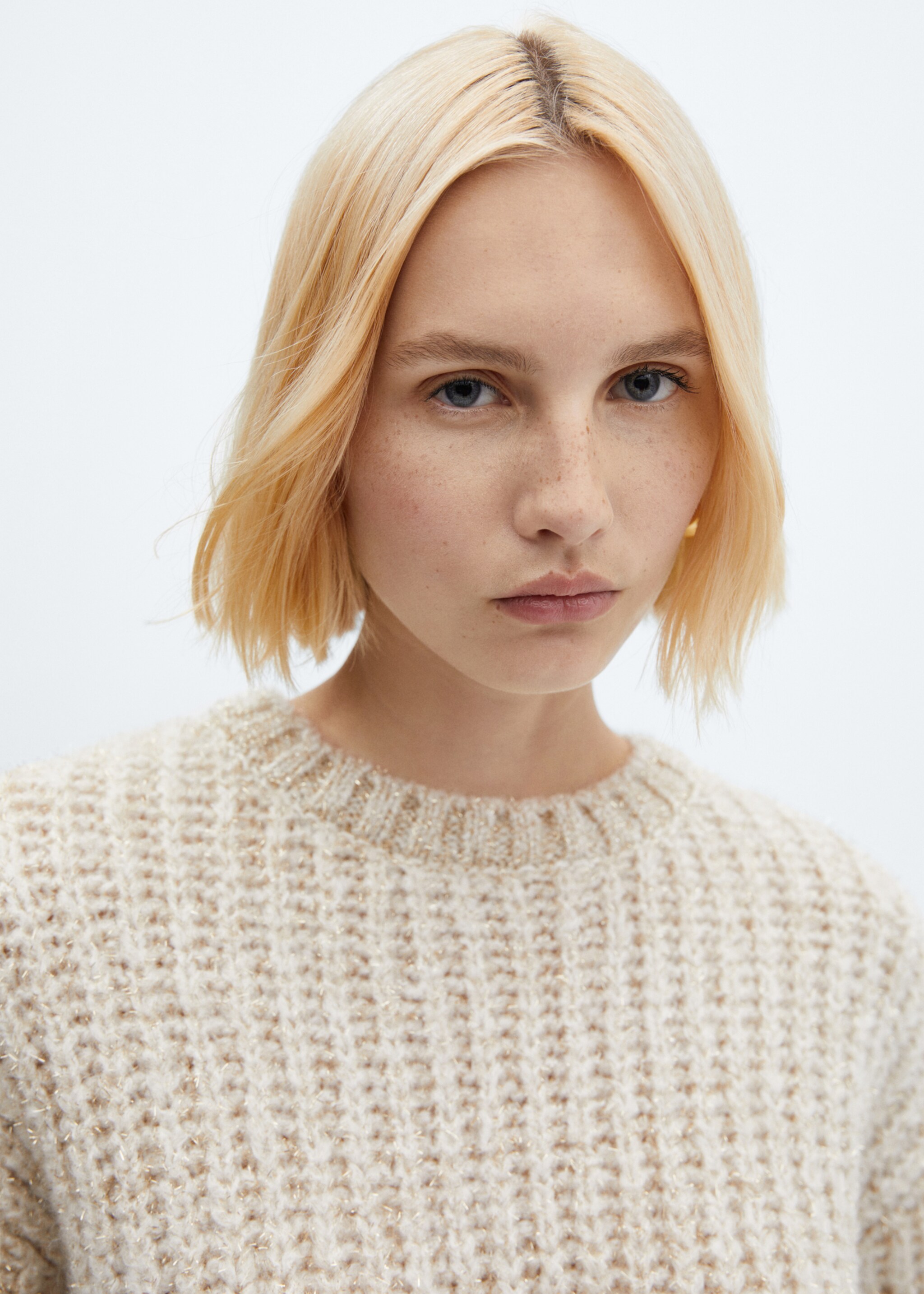 Thick knit lurex jumper - Details of the article 1, Ecru. Ref: 57009125-00.